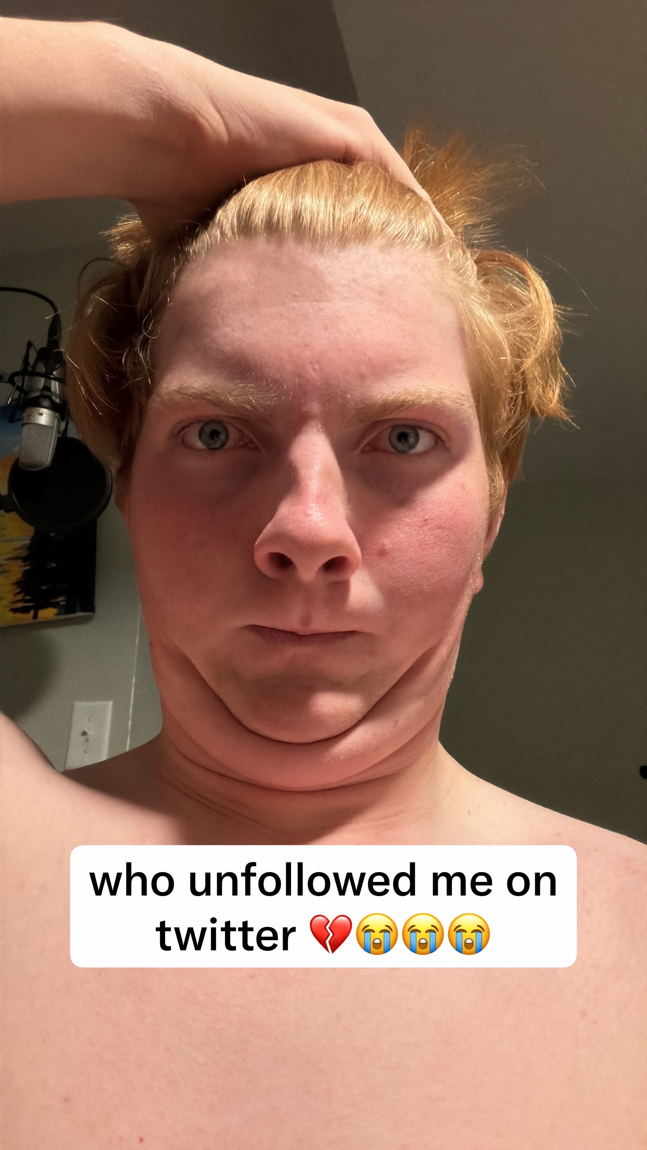 @FreakyAhCousin