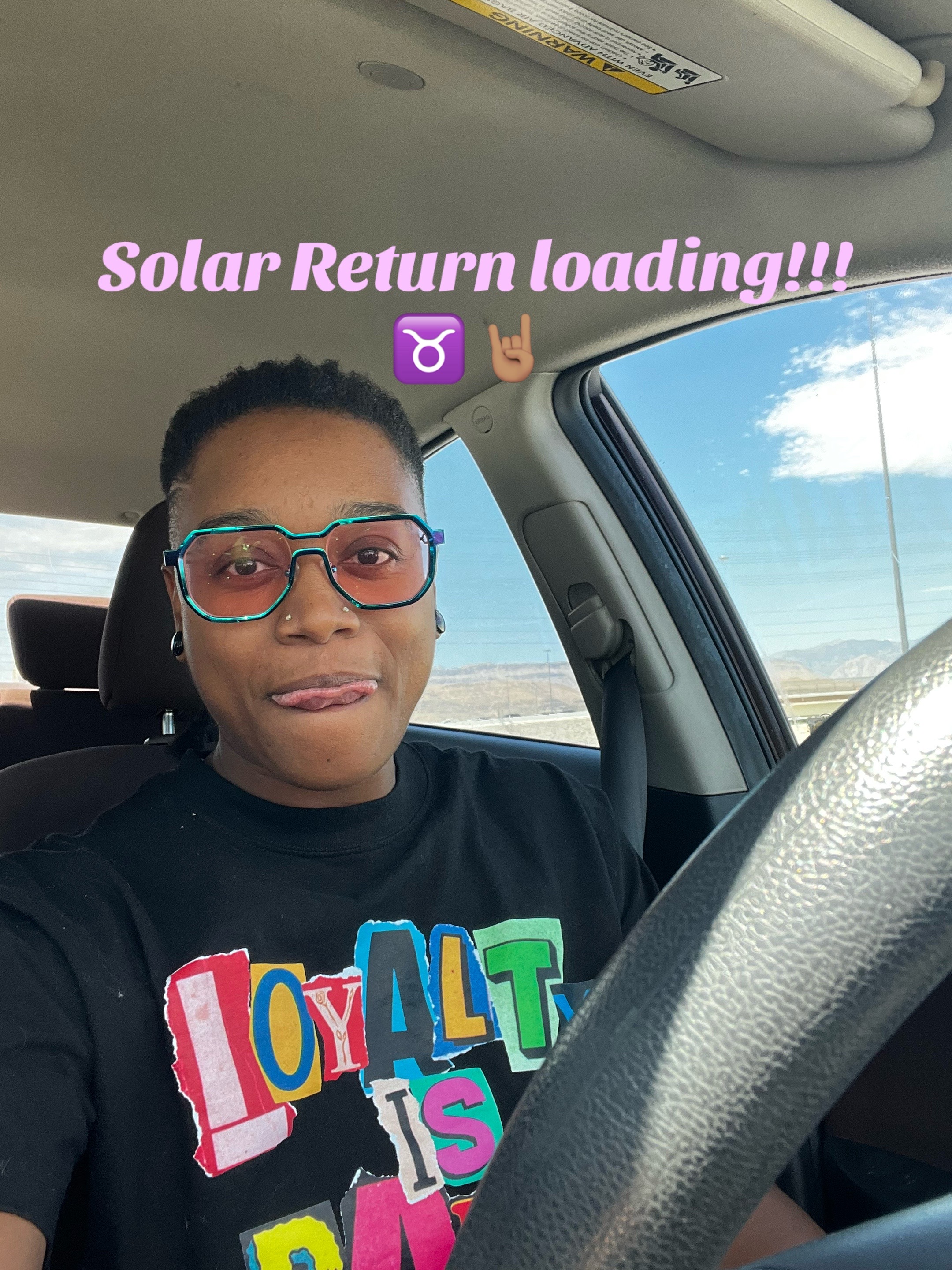@Empress_Divinitea