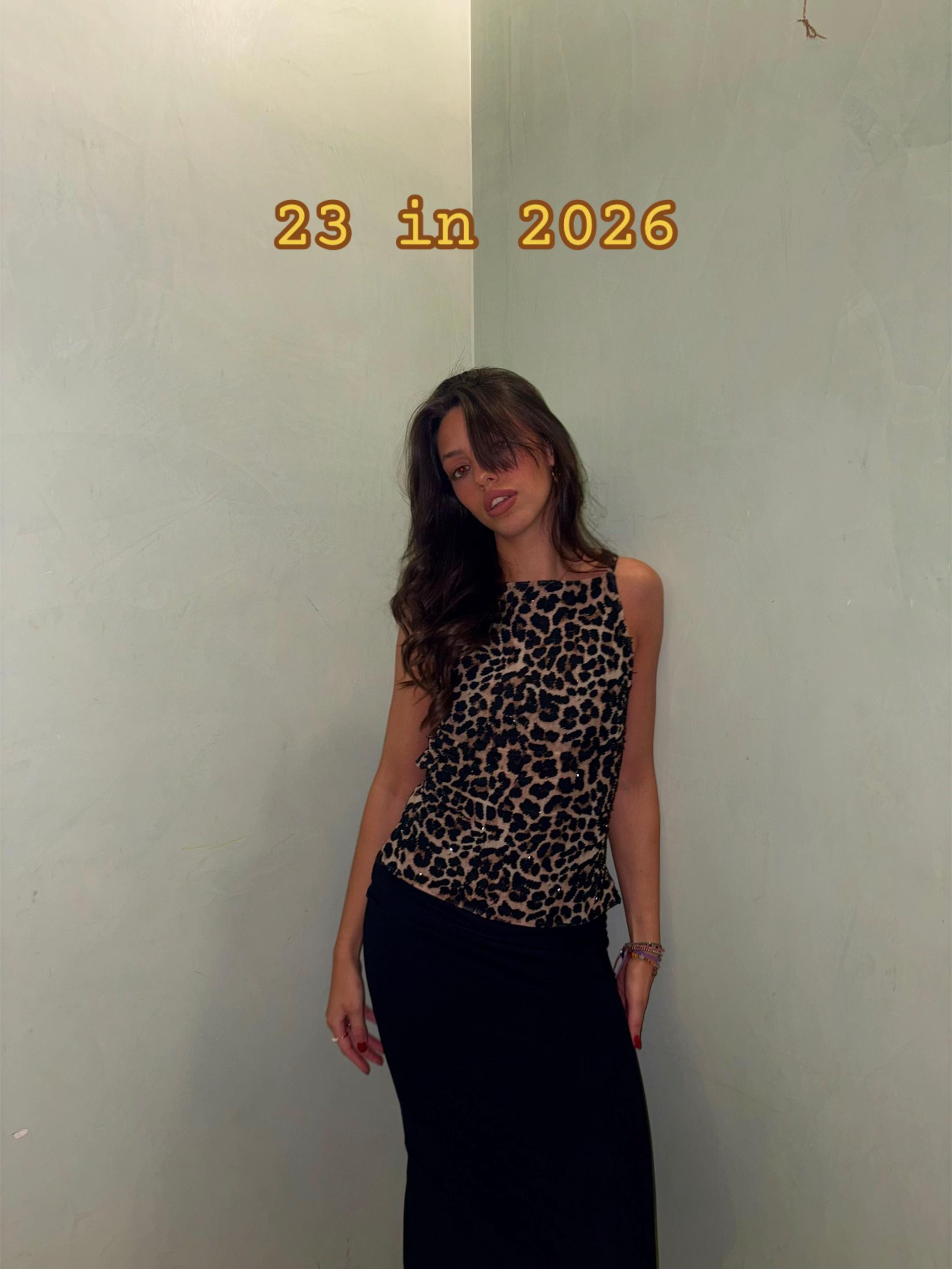 @Lú
