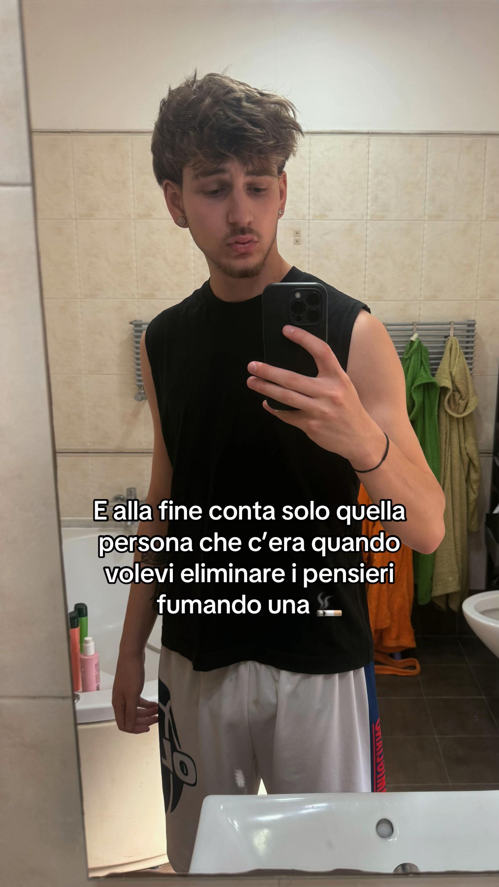 @🤴🏻