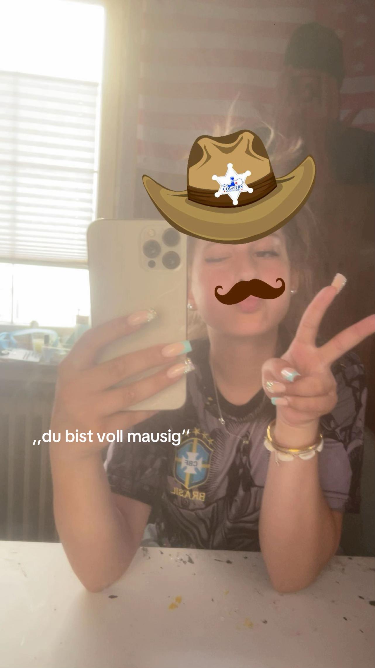 @🇦🇱
