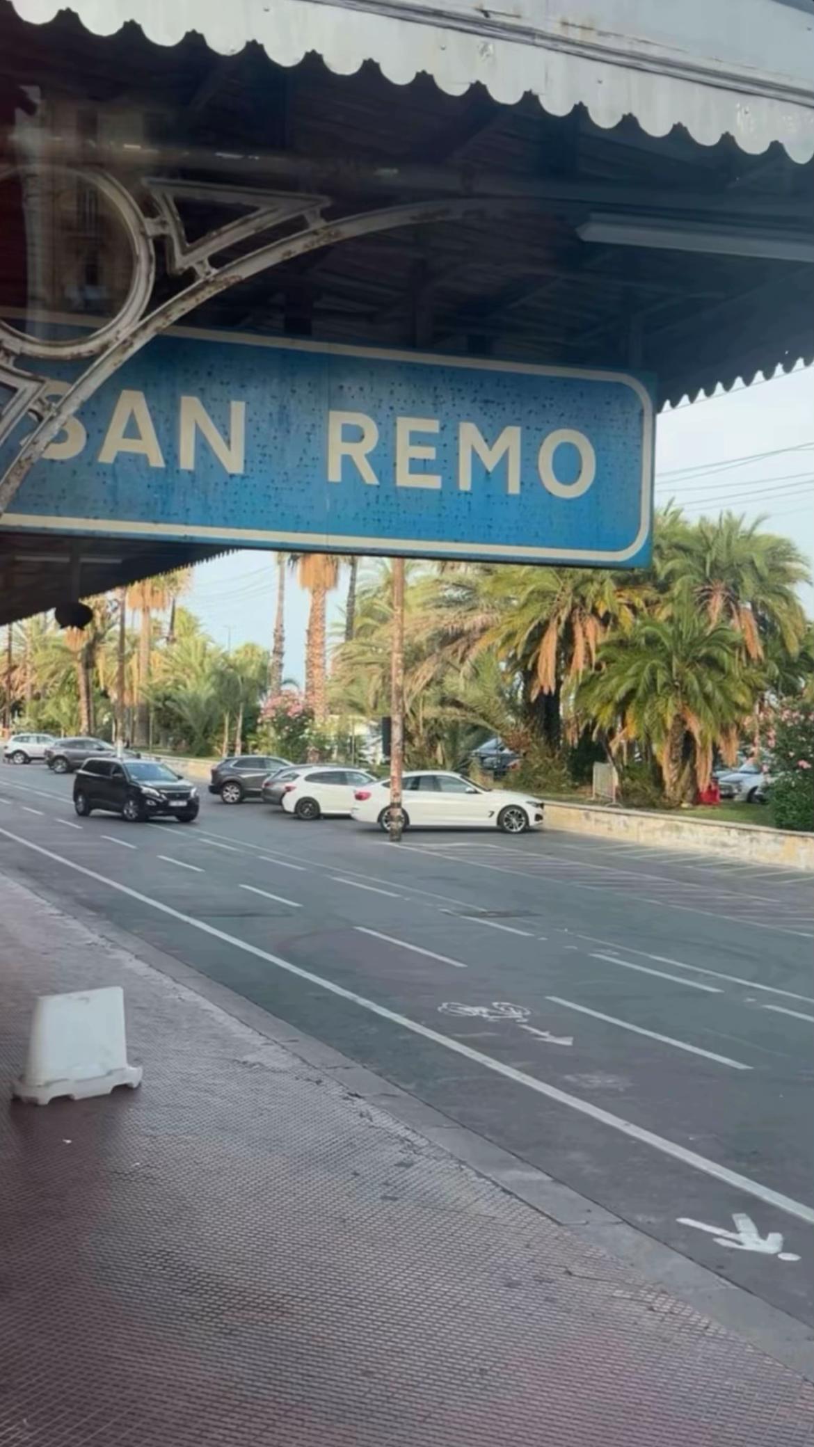 @𝐀𝐥𝐢𝐬𝐚🇦🇱