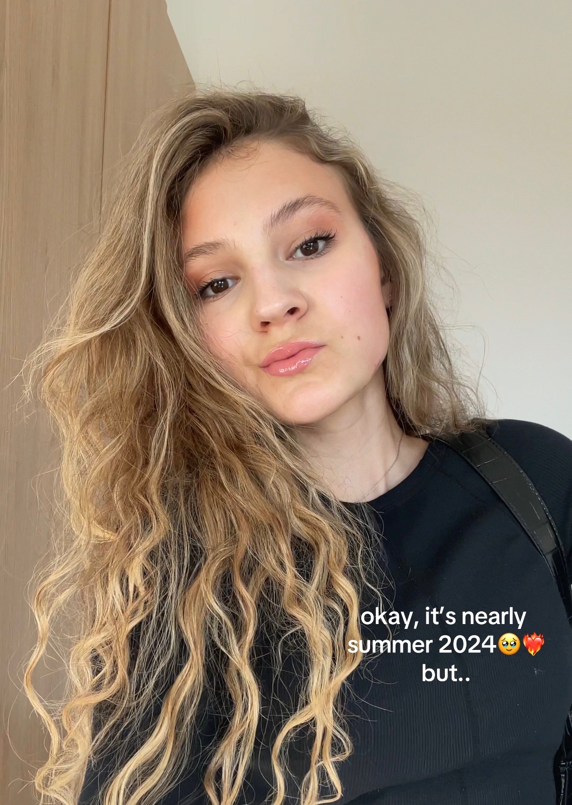 @Oksi👄