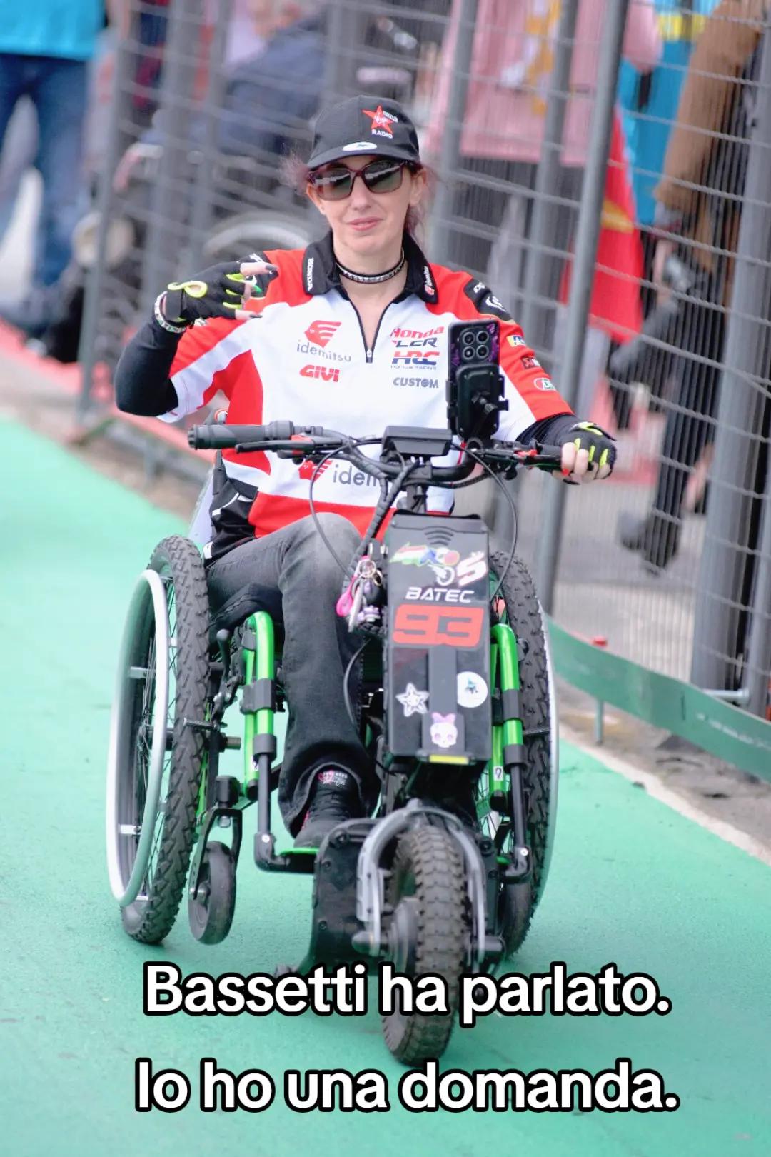 @ElyWheelchairGirl 🤟🏻💜