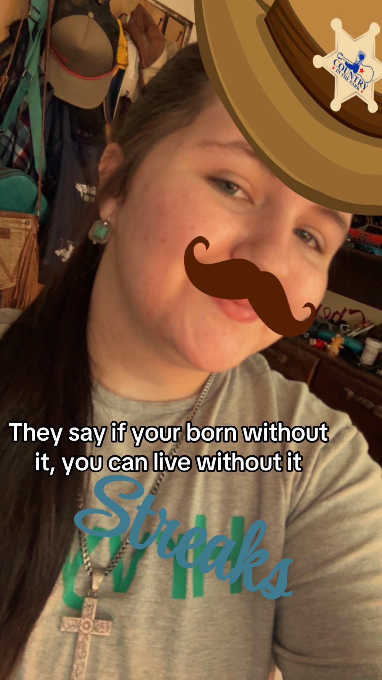 @Lou™️