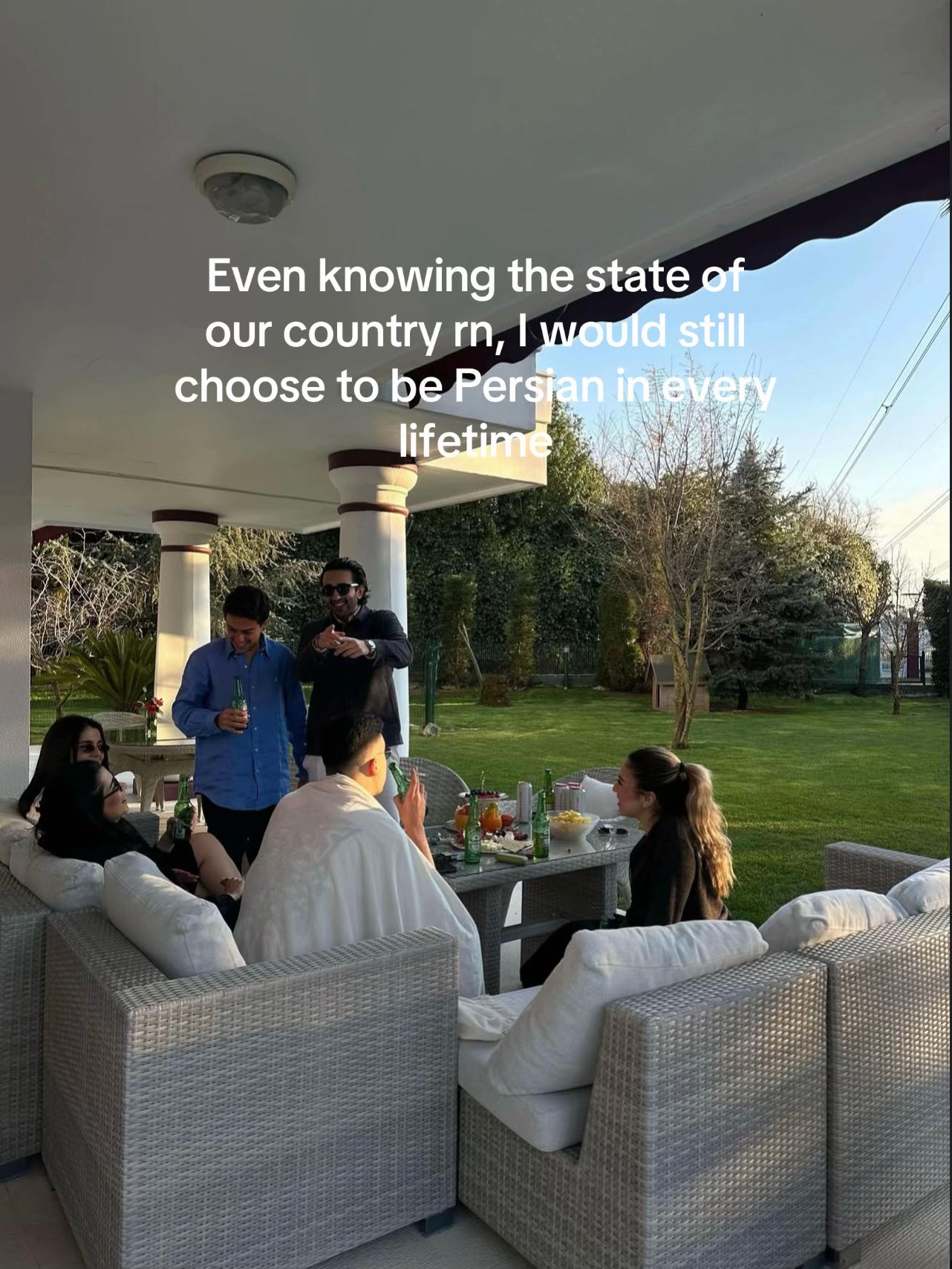 @مانیا