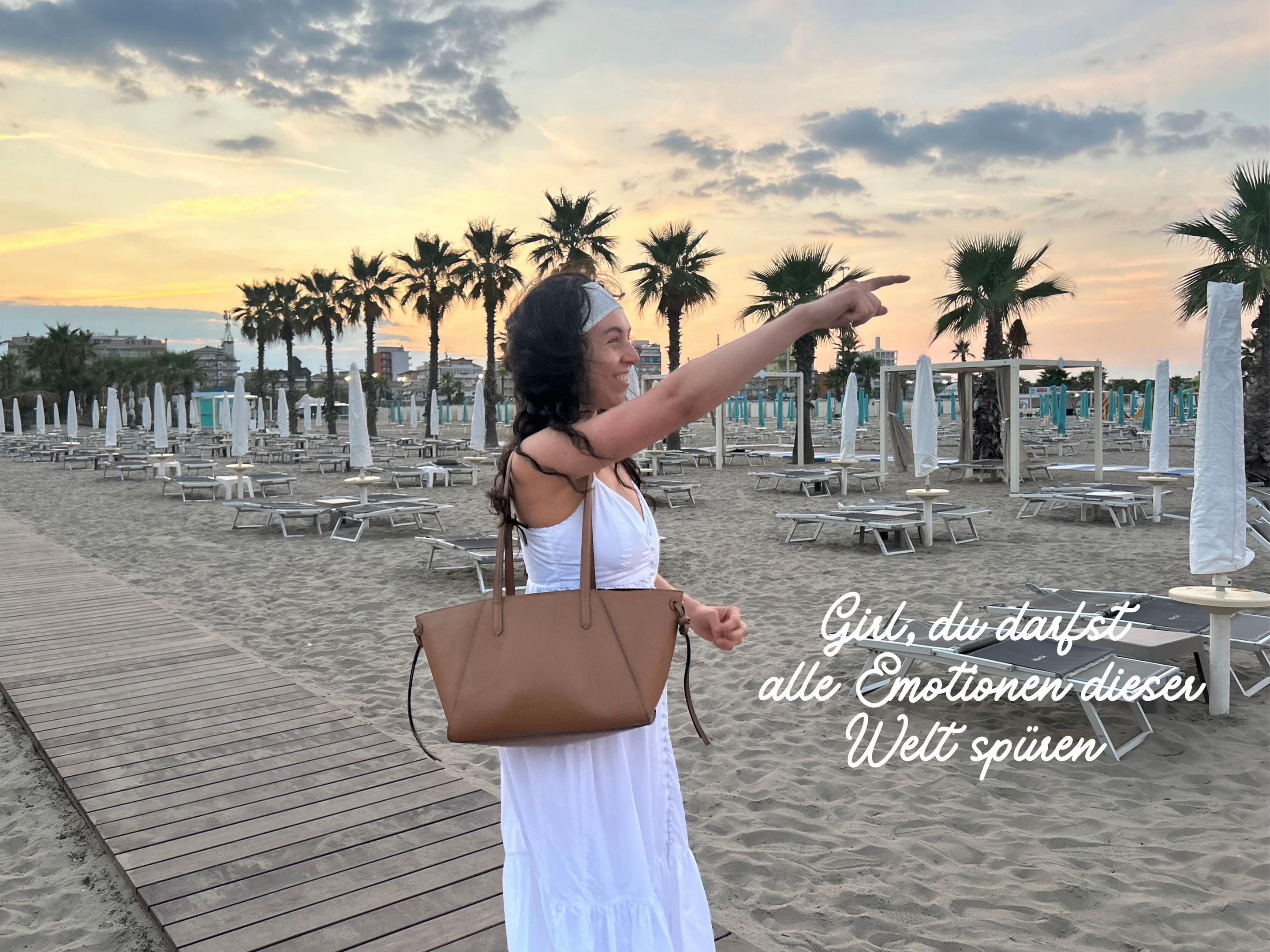 @anica | content creator 🦋