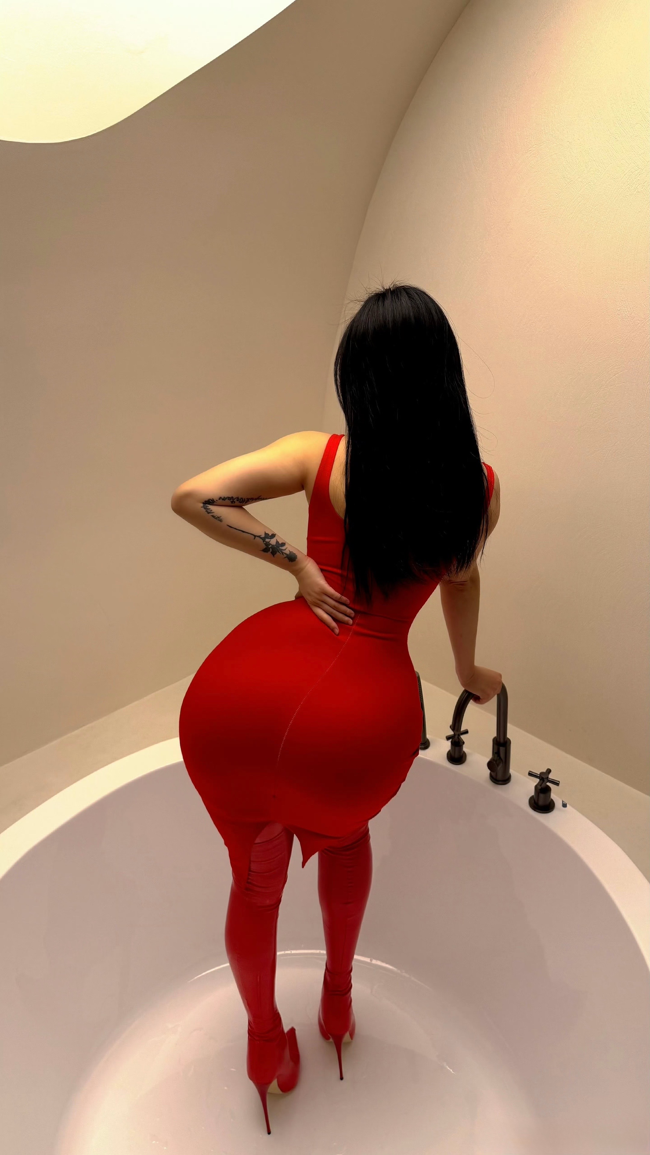 @QiaoniuArchive