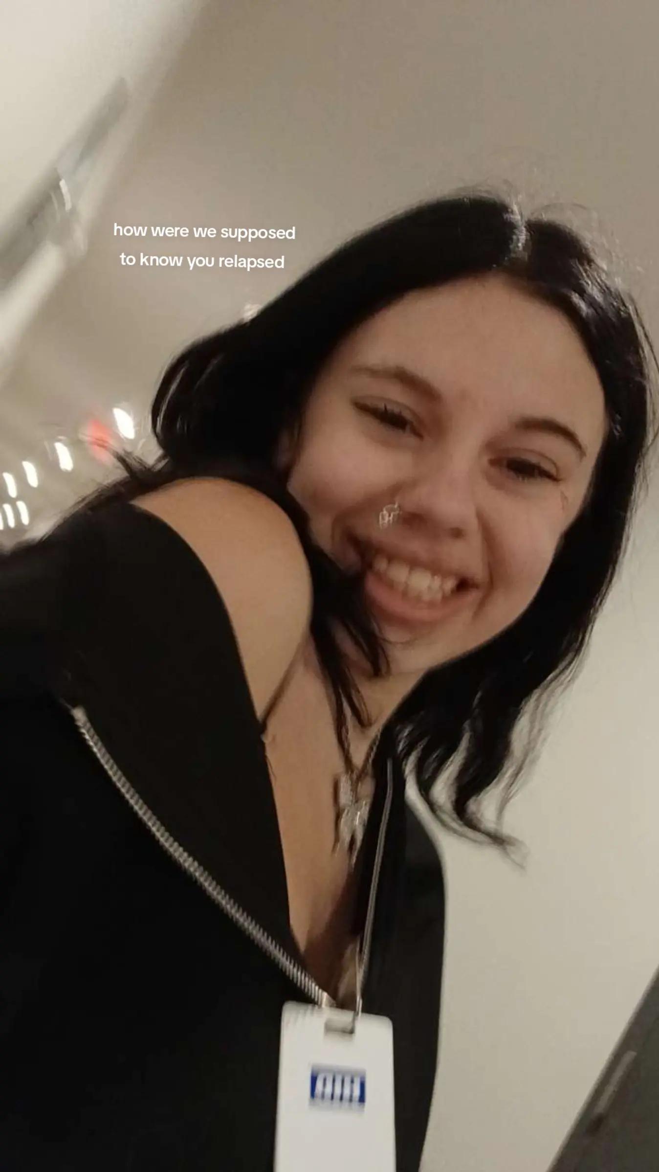 @dumbbunnyhayleyY