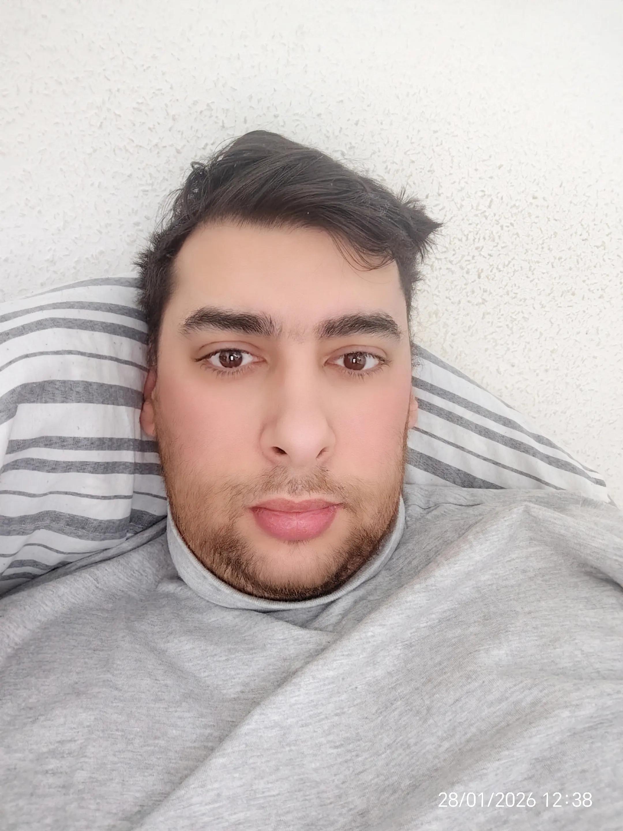 @F😀L😃o😄r😁i😆n😅🤣