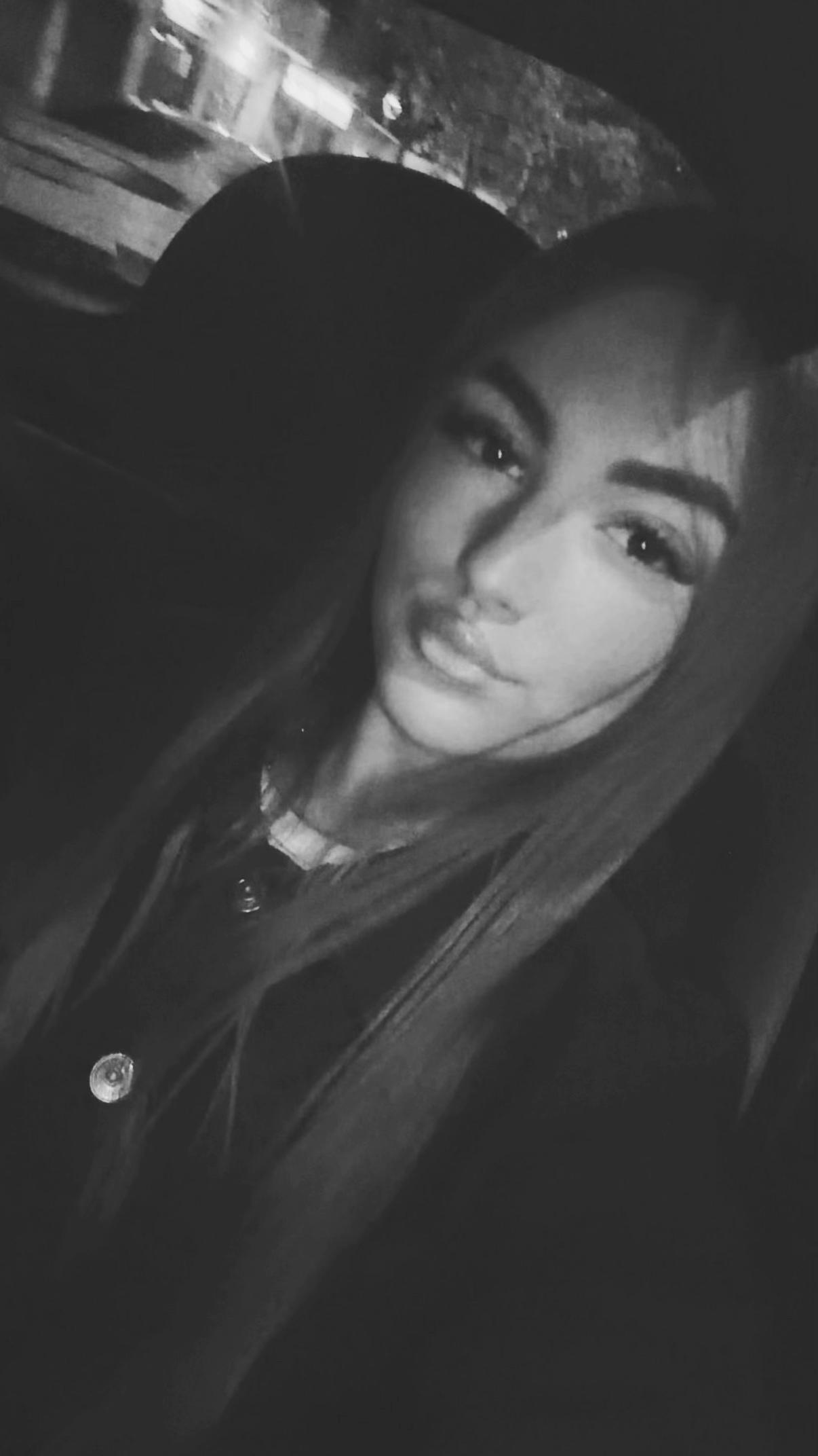 @🖤