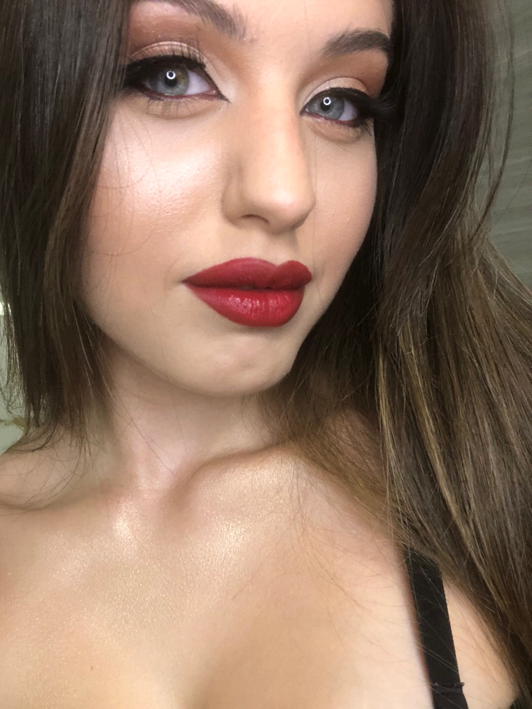 @Laura🪽