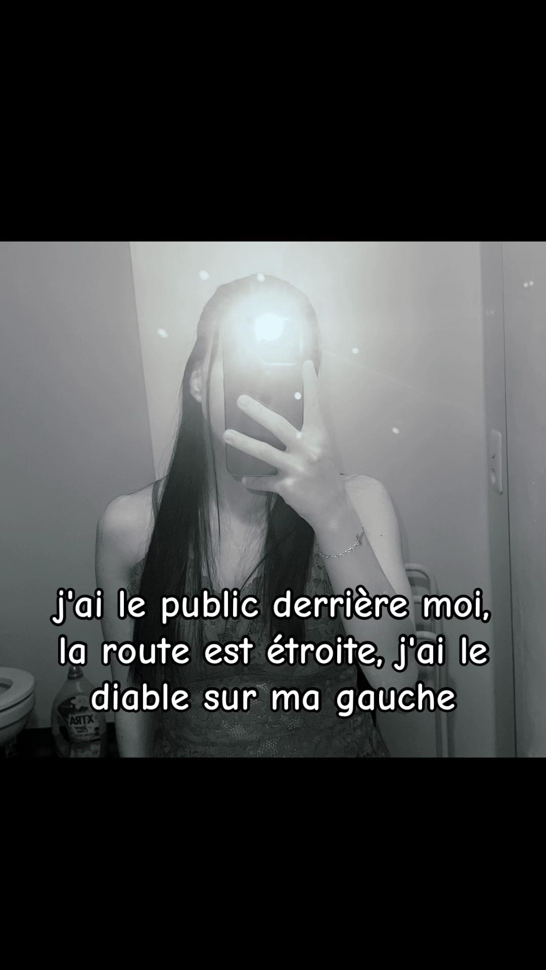 @Prisca 🖤🥀
