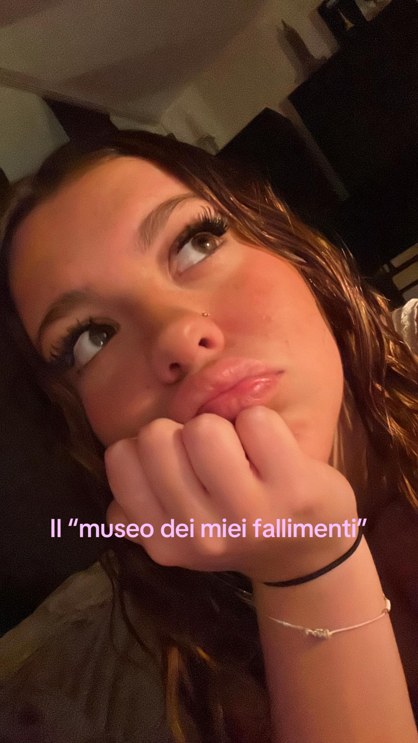 @ele lontano🍒