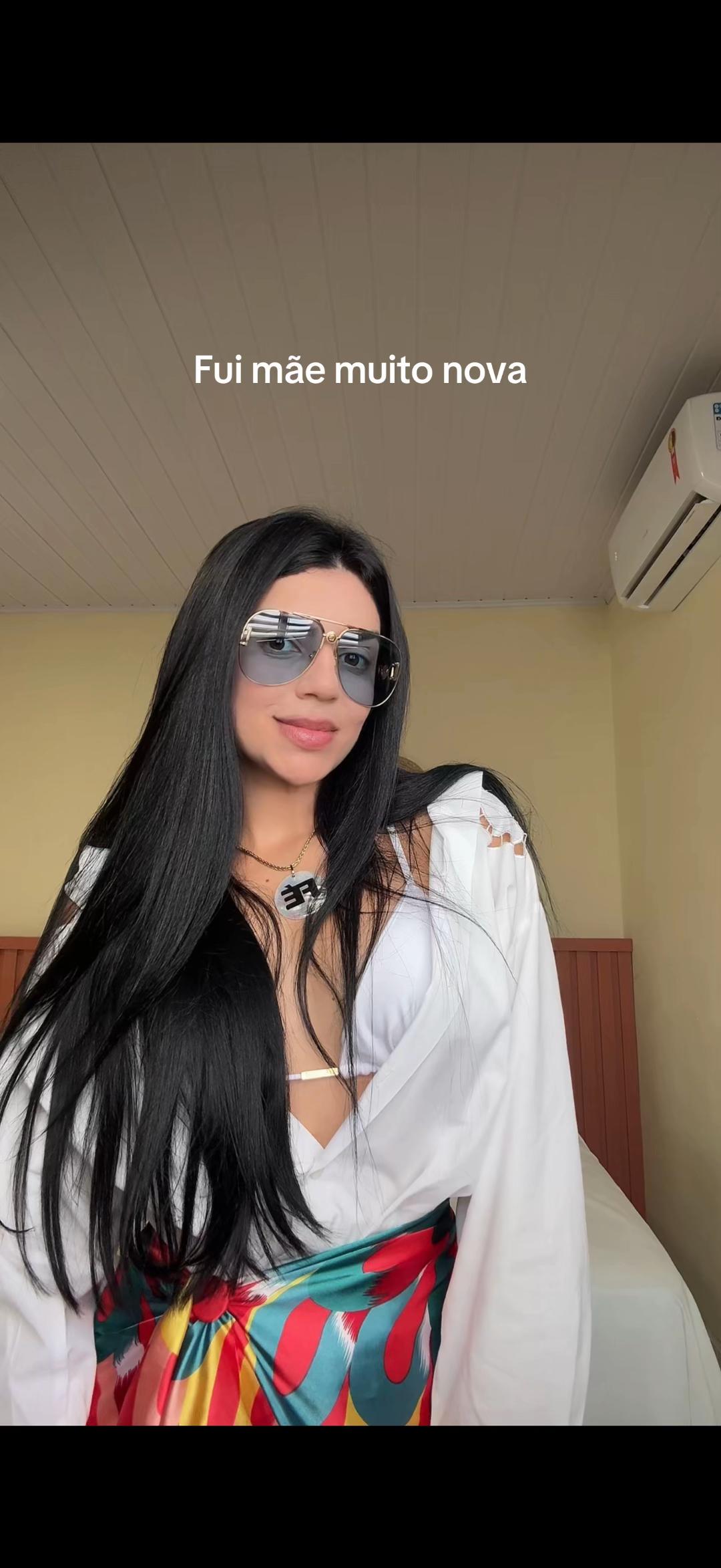 @larissanobre