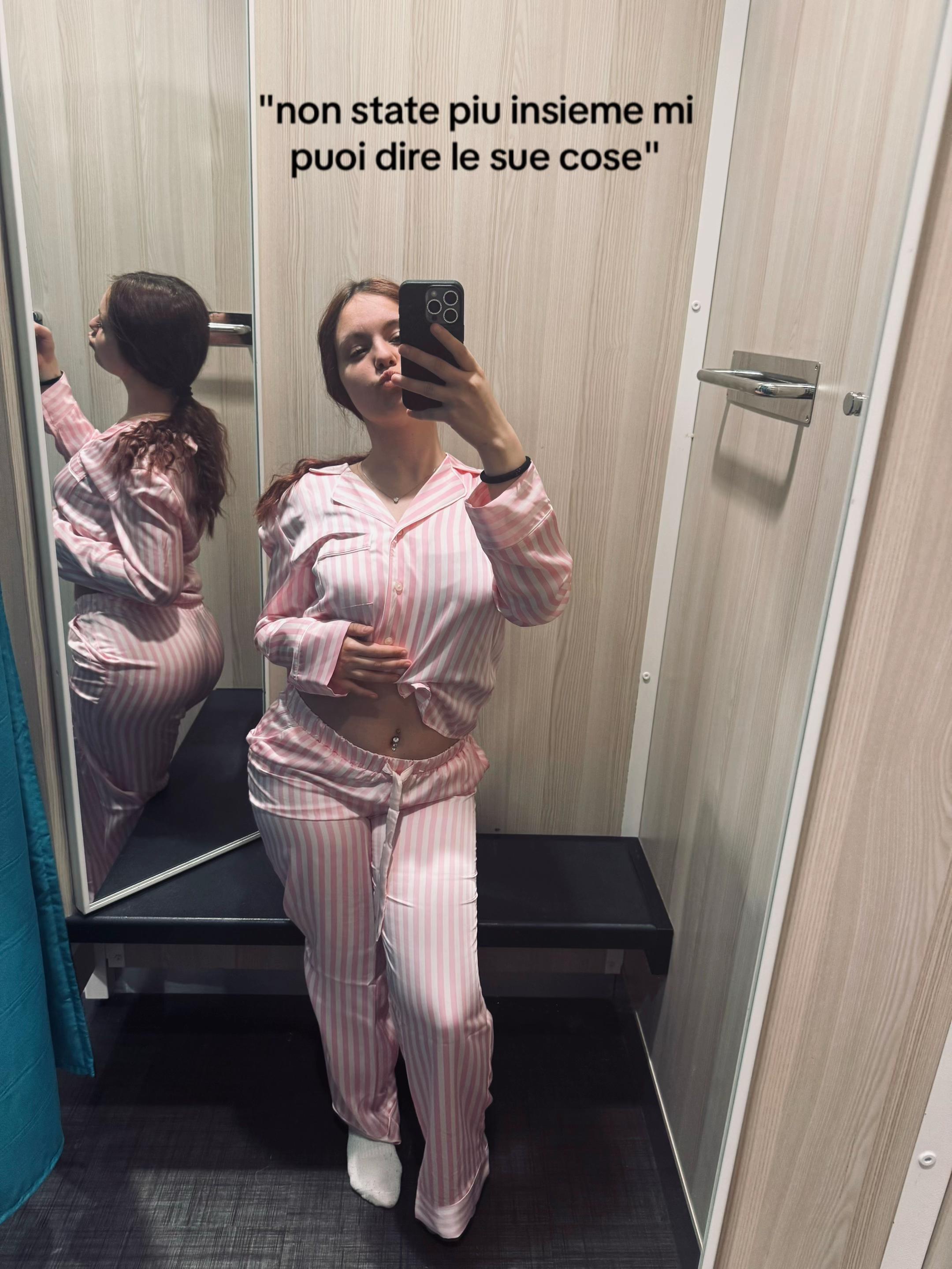 @𝒮𝐼𝐿𝒱𝐼𝒜