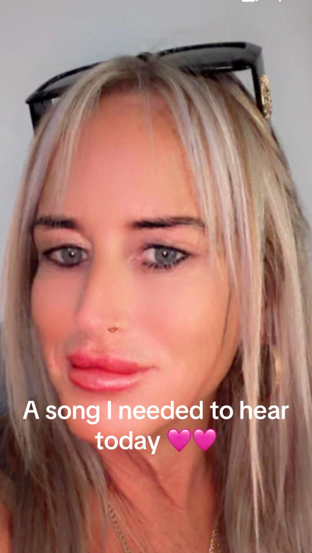 @rose