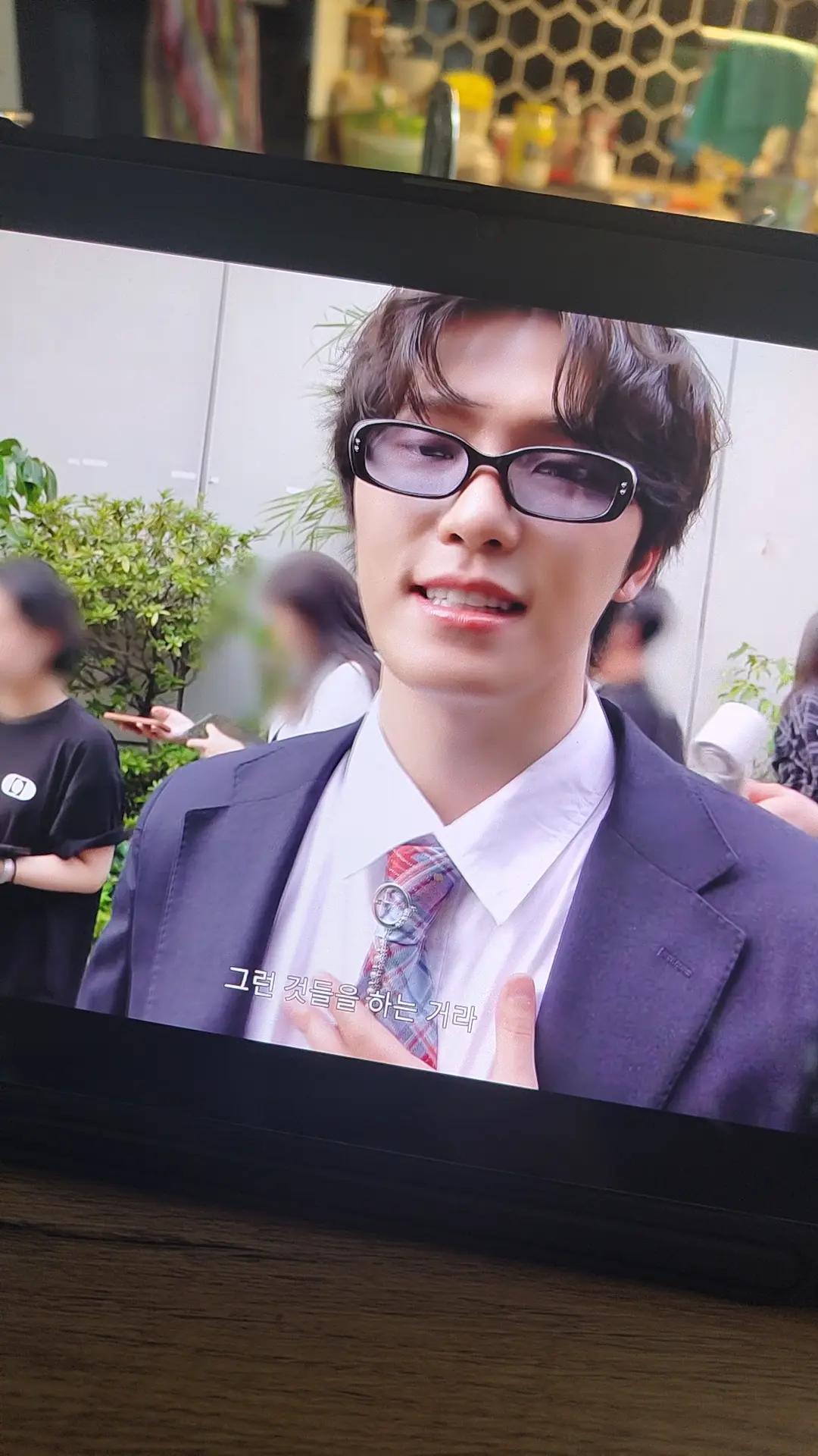 @lalakirs lee 🦈🦕💖👑☆