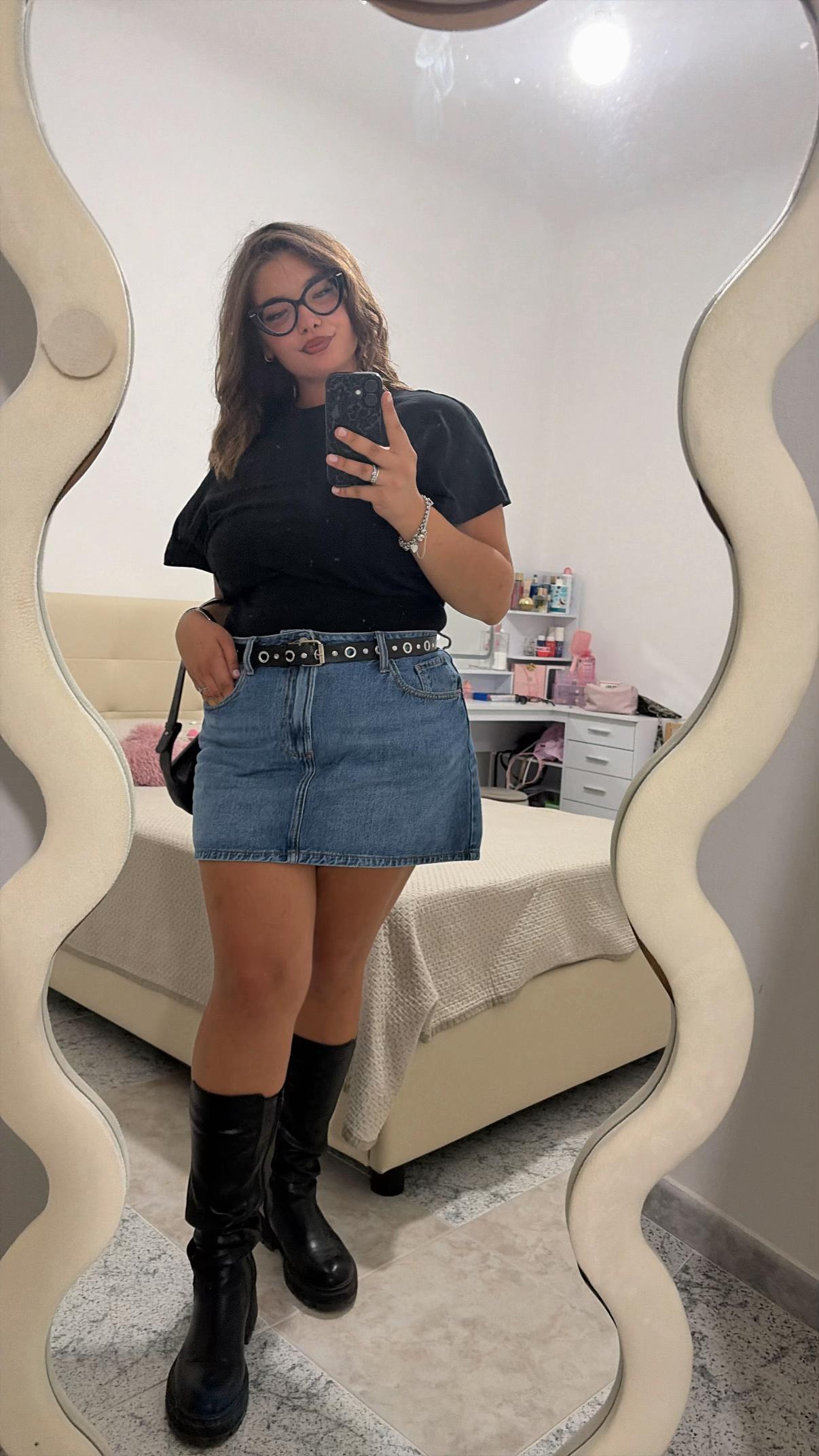 @😇