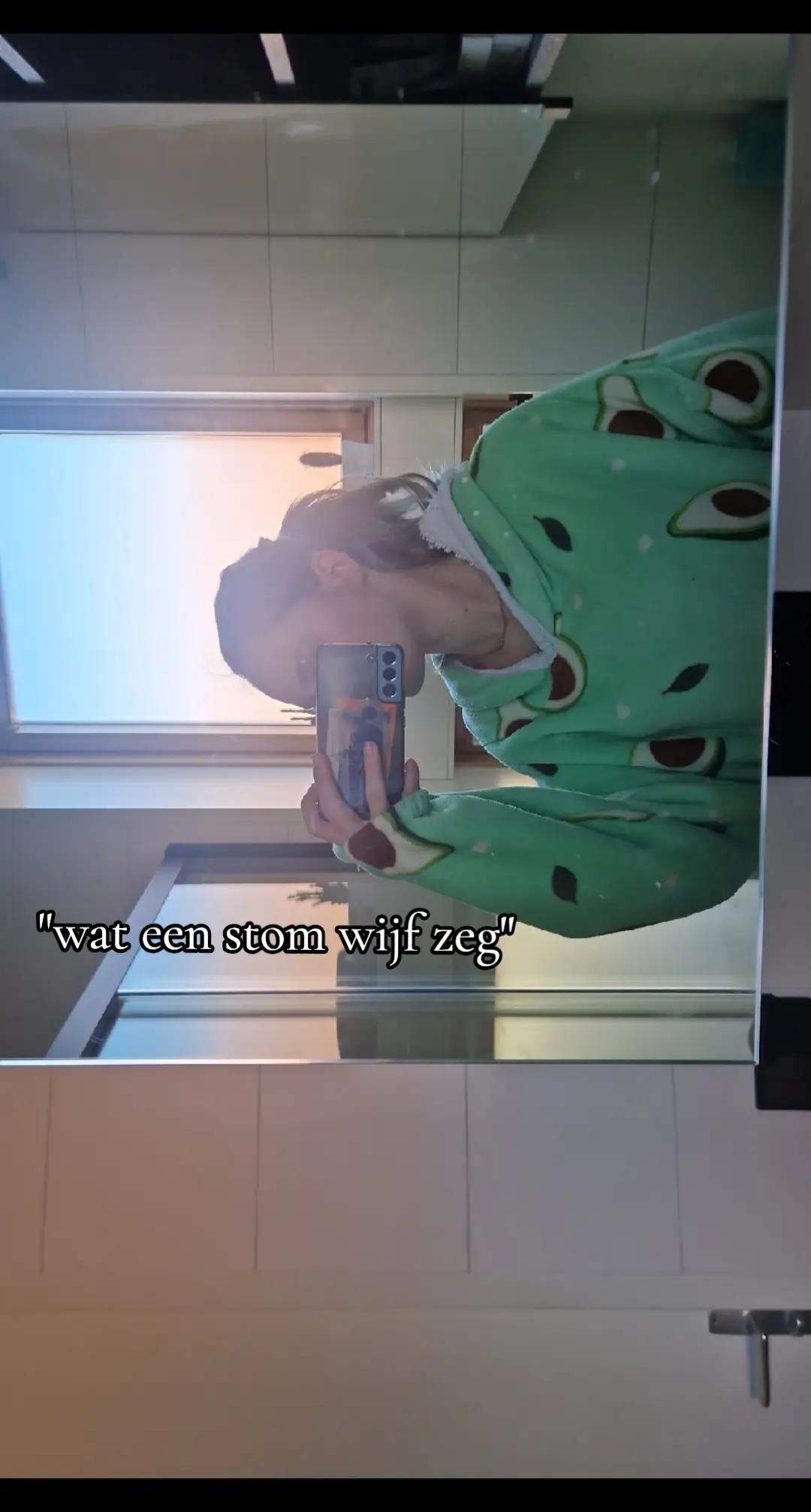 @Saar_mssl_spam