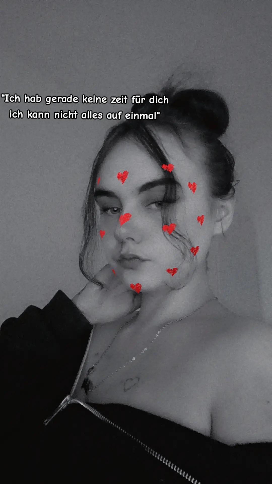@𝔇𝔢𝔫𝔦𝔰𝔢 ୨୧🧸🐍