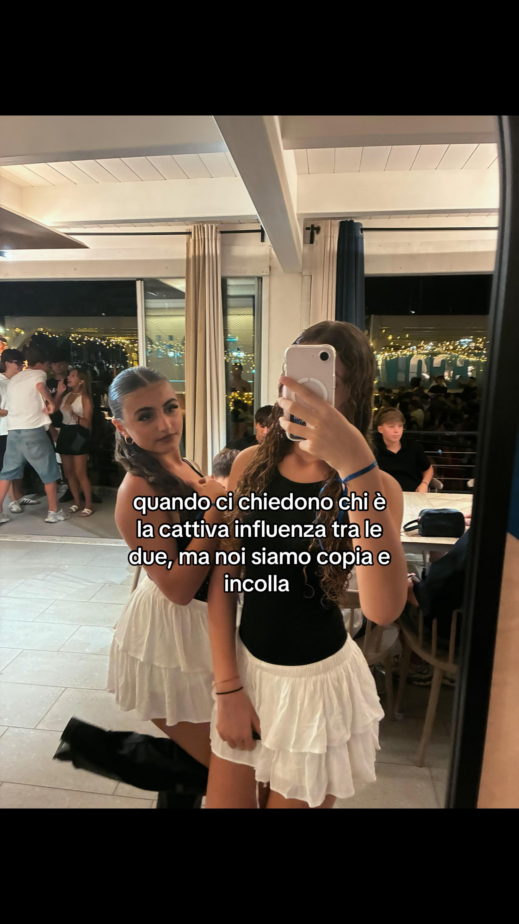 @vickyy