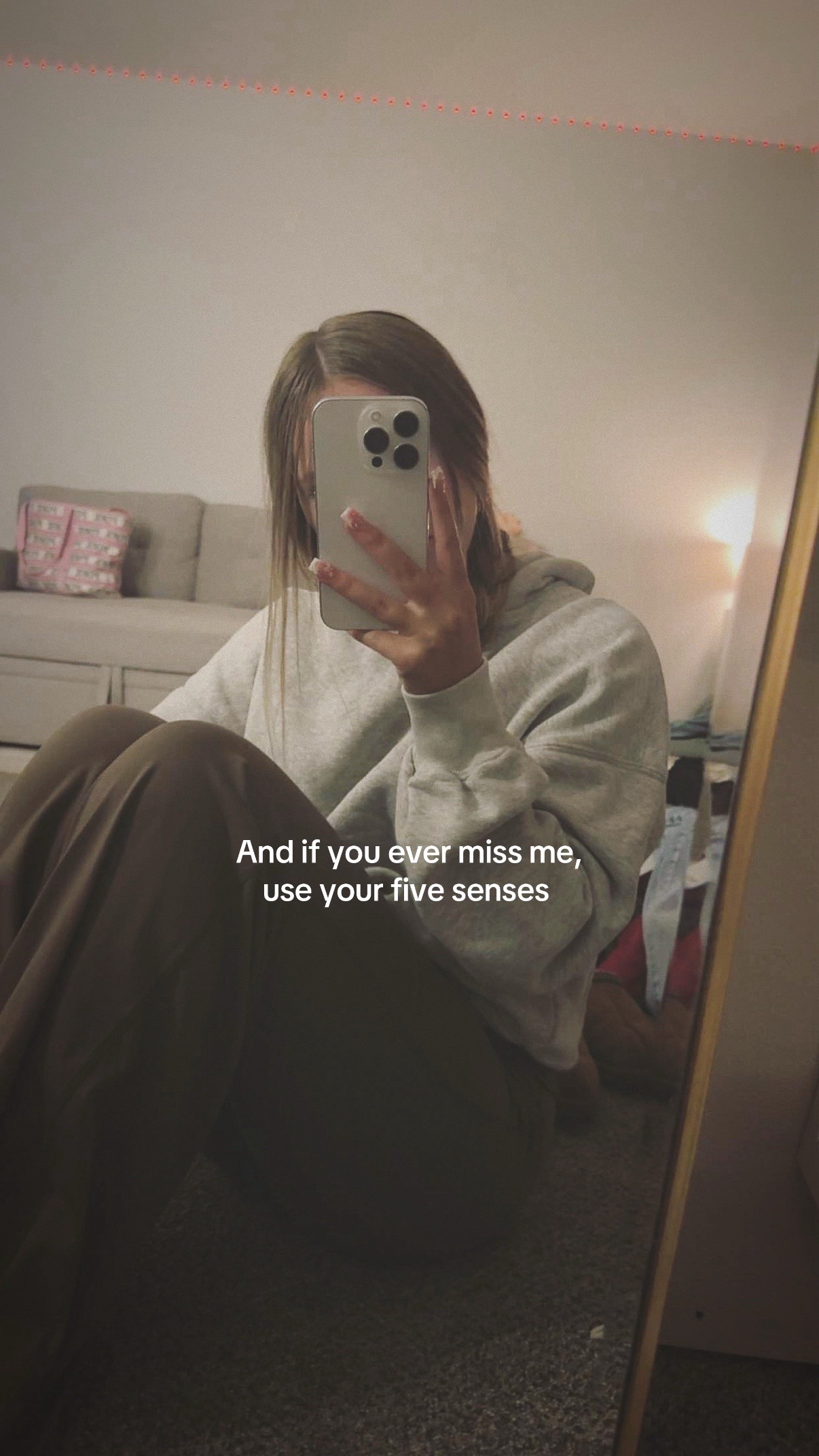 @𝒫𝓇ℯ𝓈𝓁ℯ𝓎