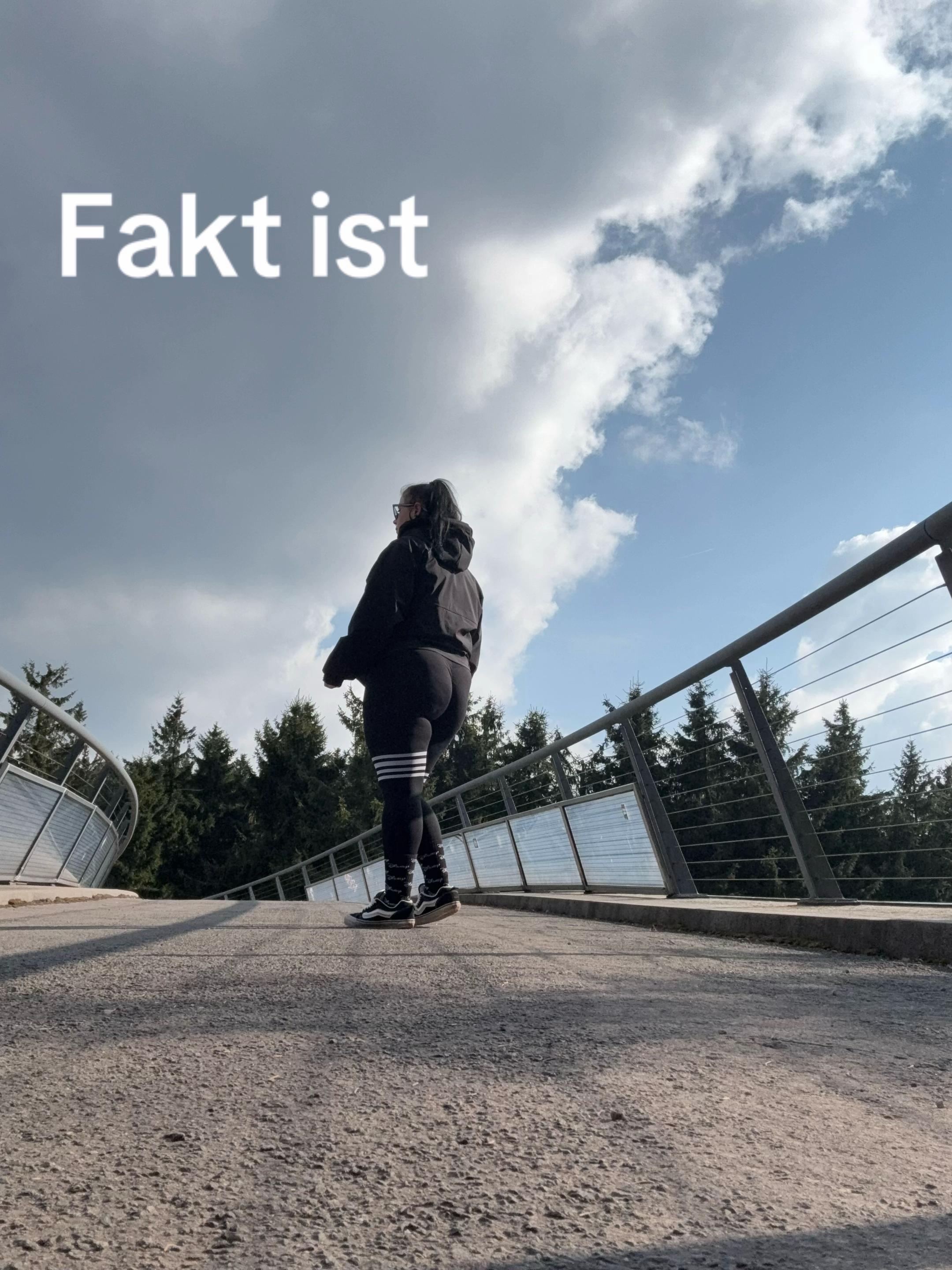@ᛚᛖᛟᚾᛁᛖ
