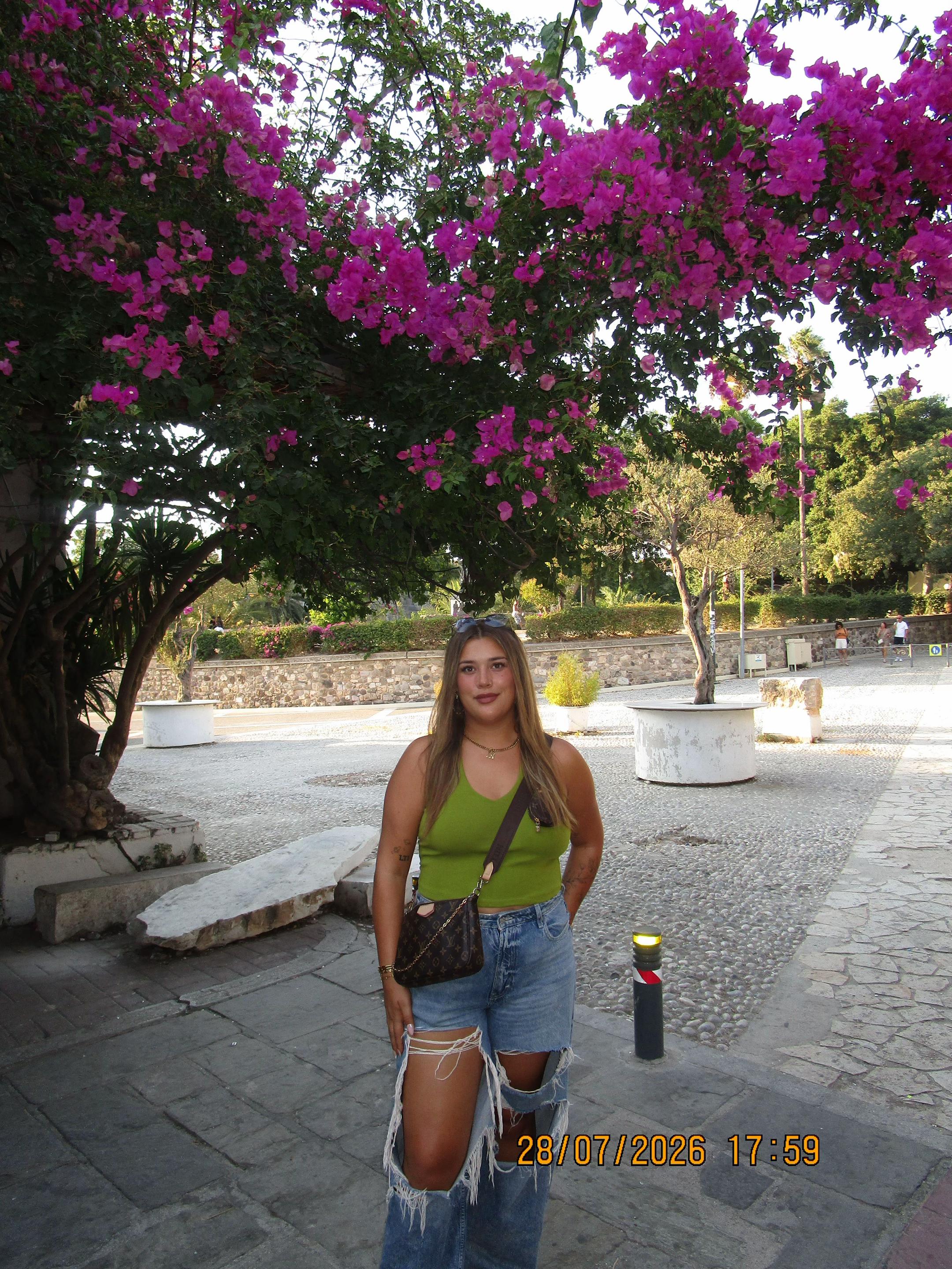 @𝐄𝐀𝐌𝐗𝐗🌺