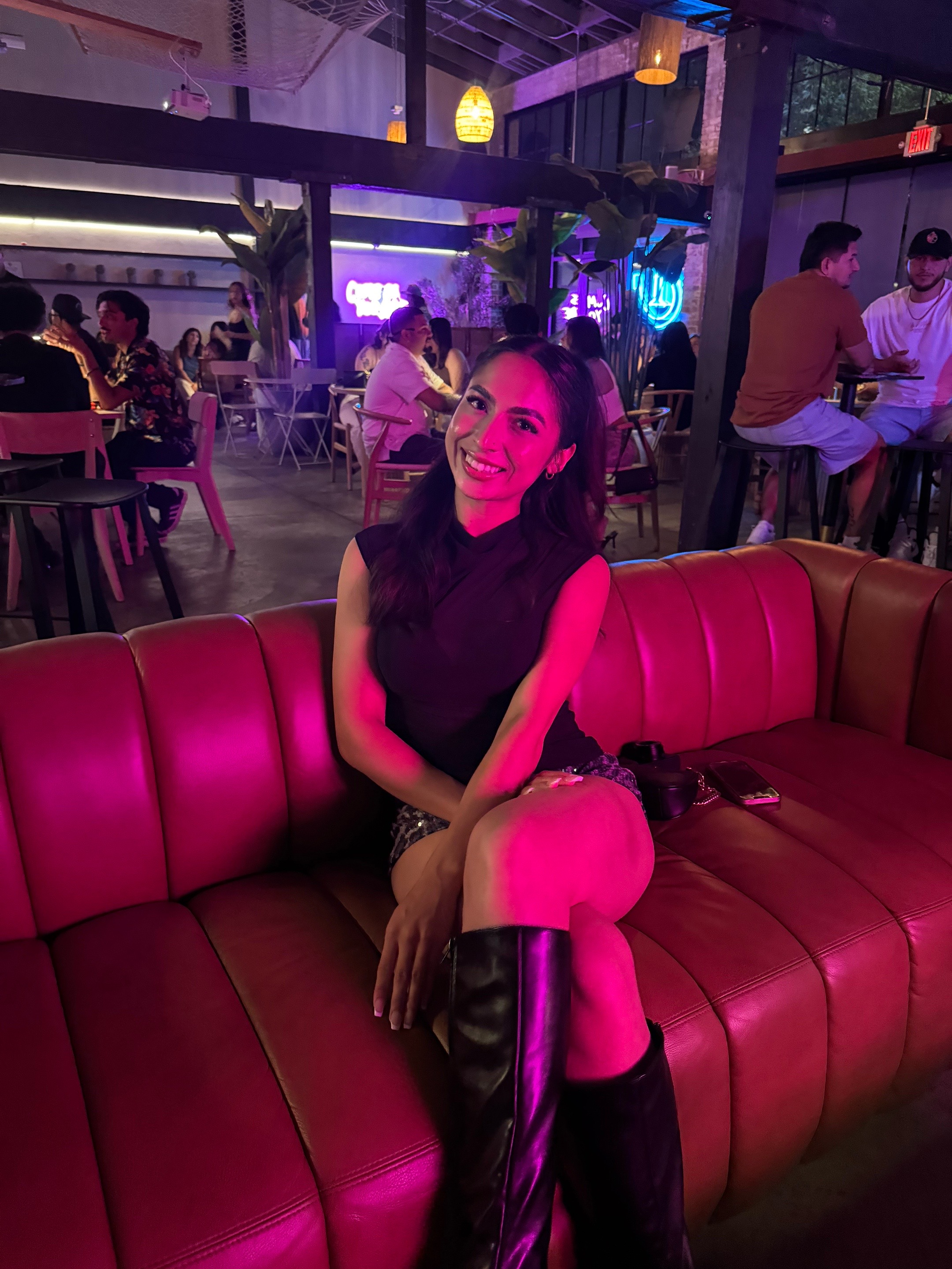 @Mia