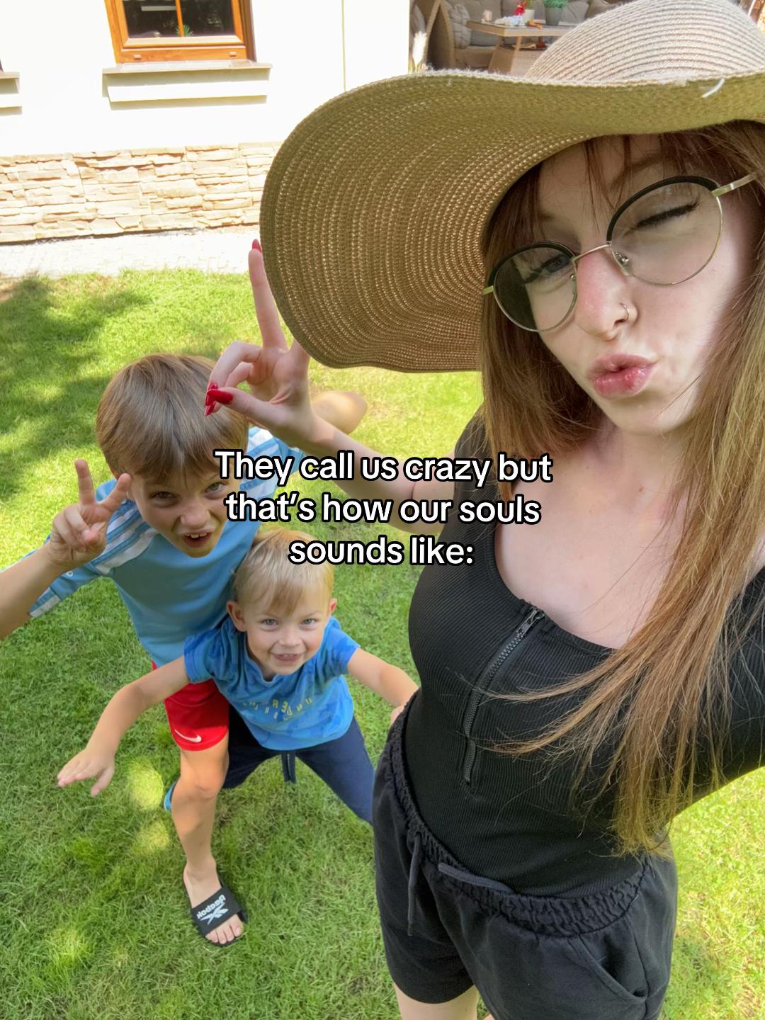 @itsjuliet ⟭⟬⁷