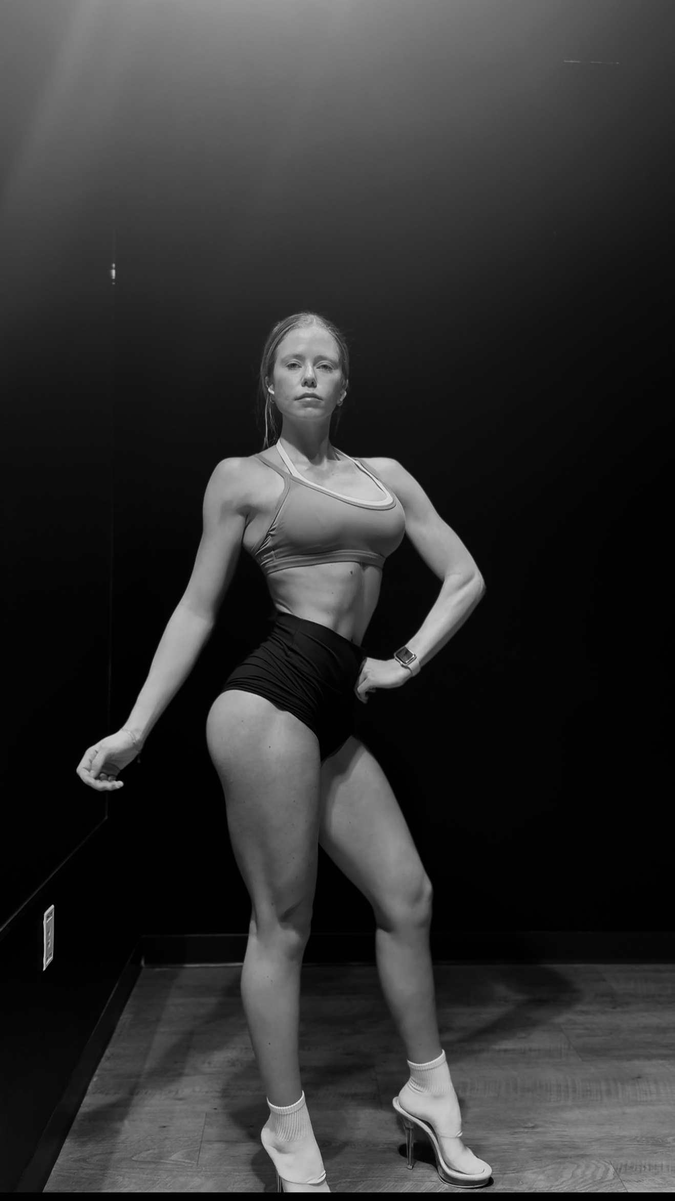 @carlynewman__