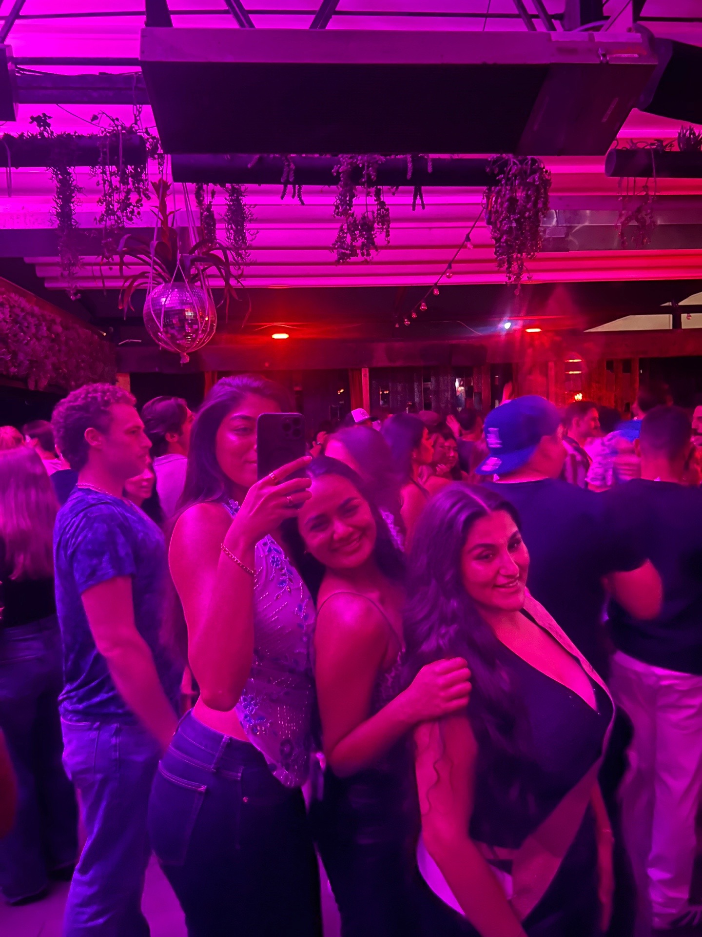 @Nikkibordbar