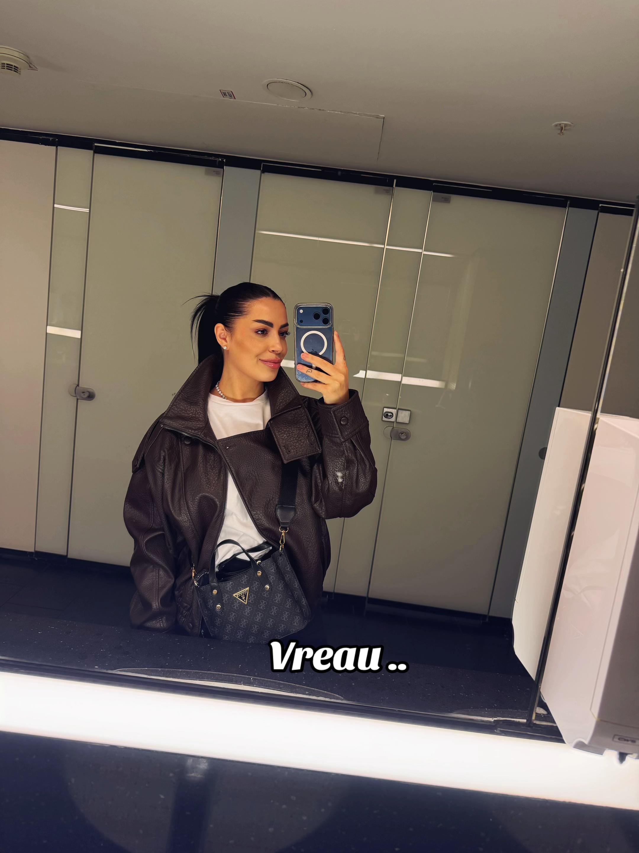 @🧸 ELLA 🧸