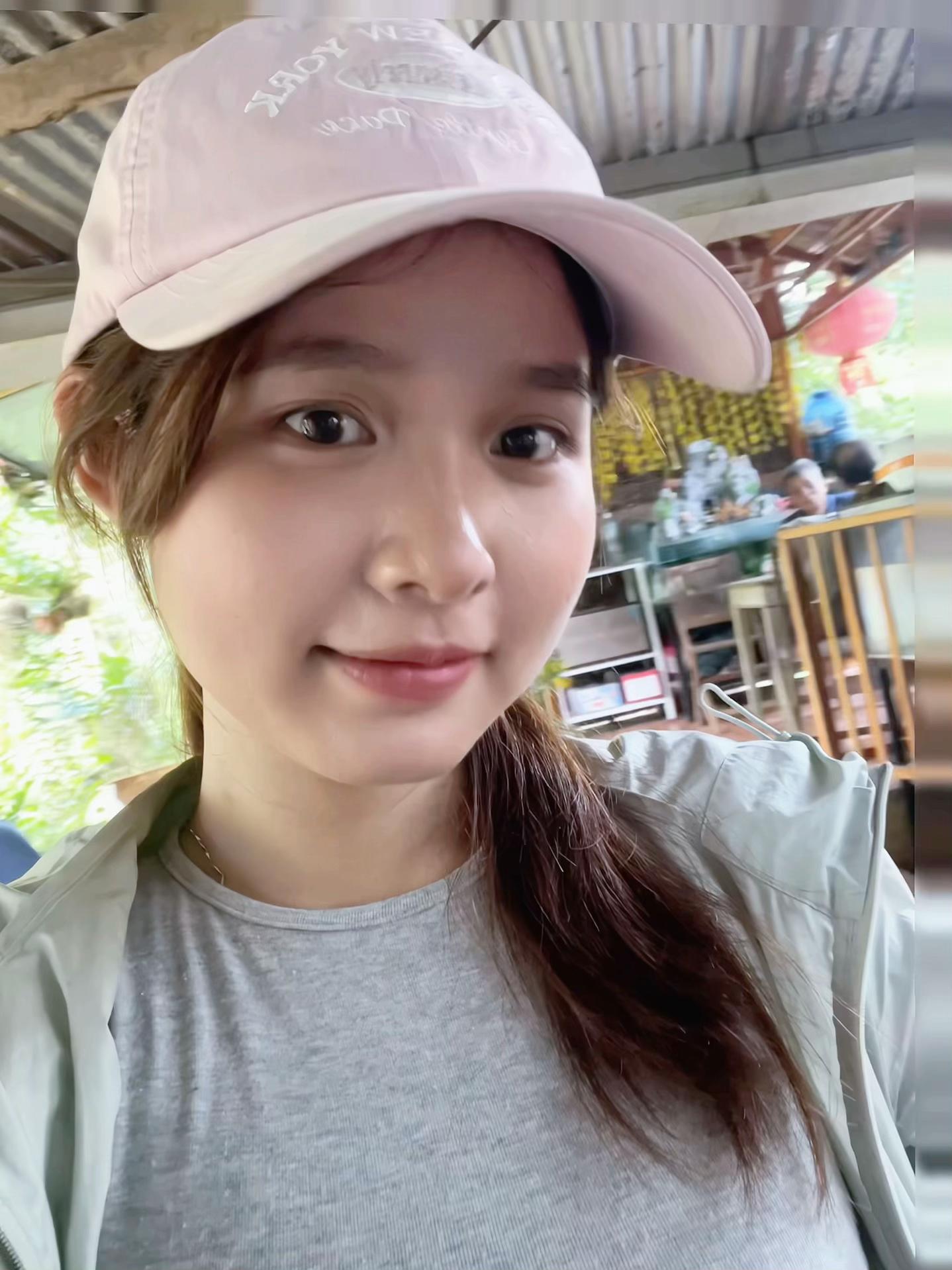 @Hồng Nhung