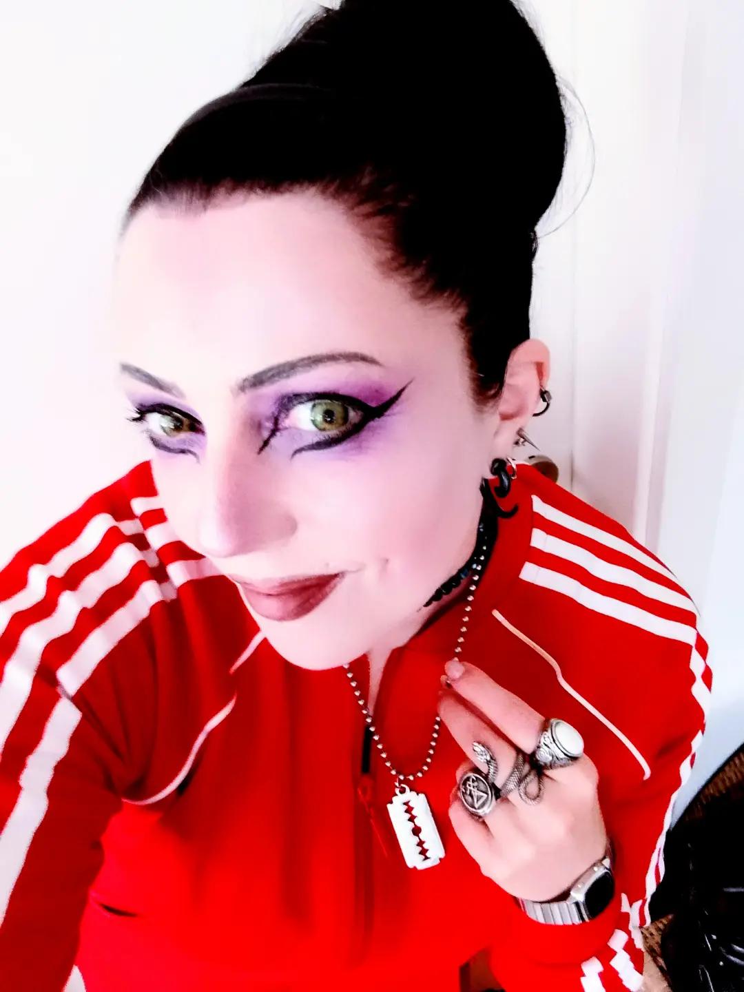 @𝔏𝔲𝔫𝔞 𝔖𝔥𝔶