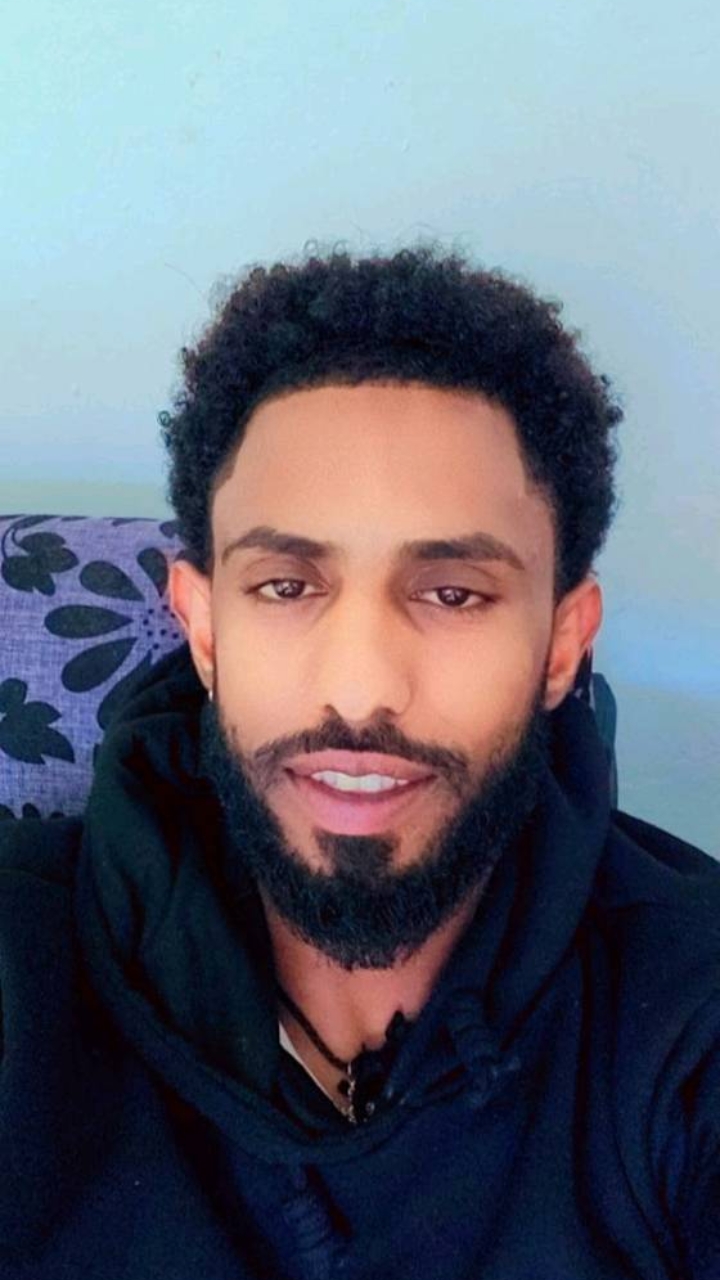 @አብላንዮስ
