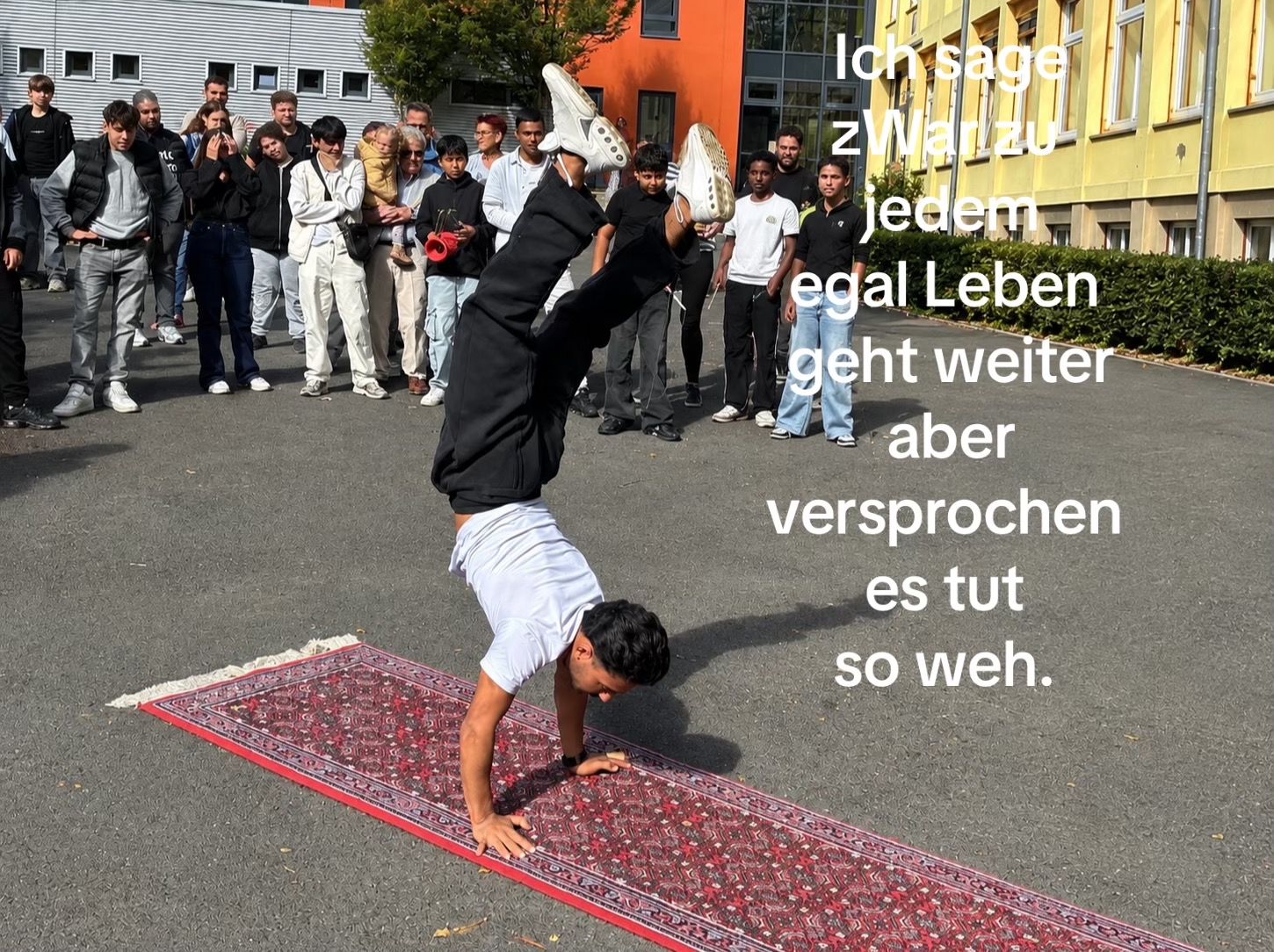 @🥷
