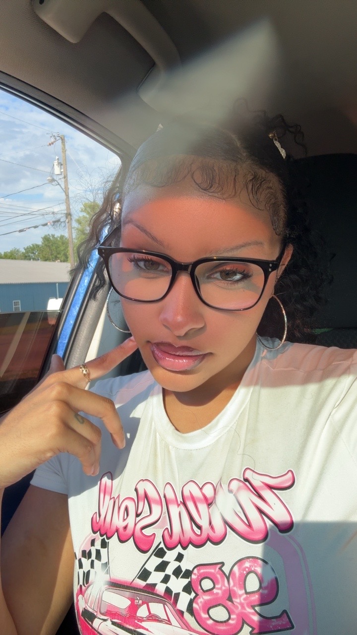 @ThaatGirlTy