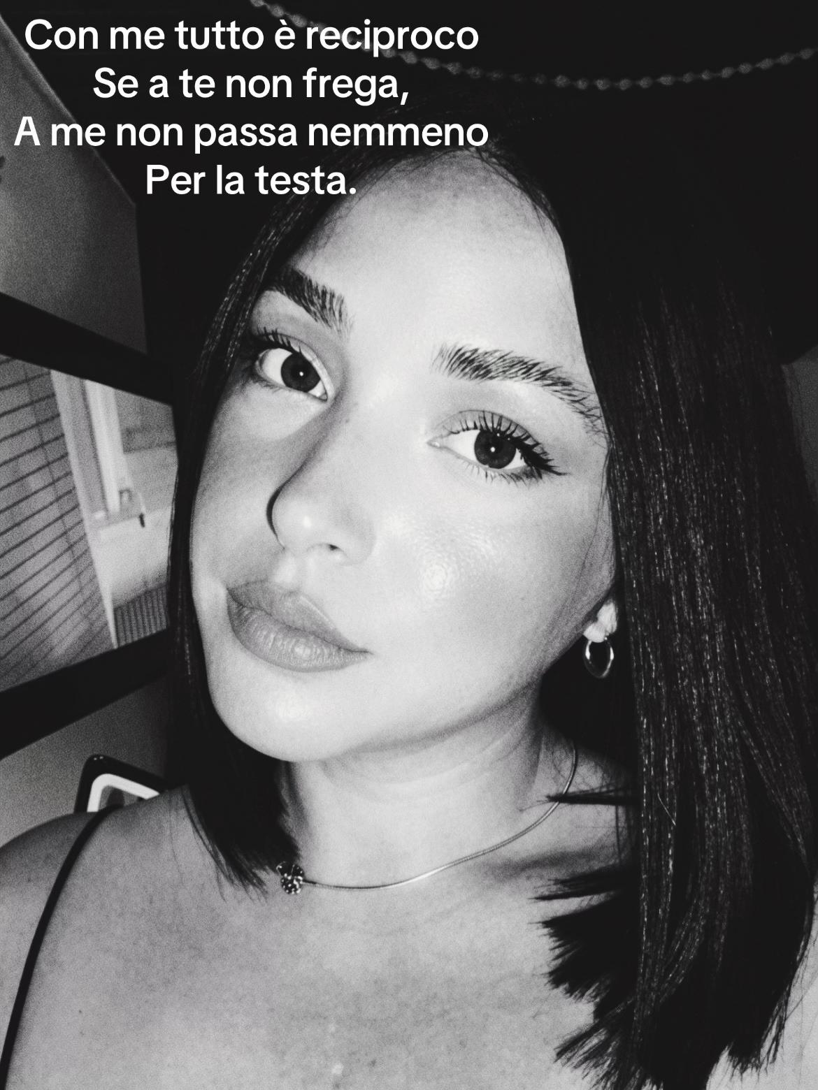 @Adele 🖤