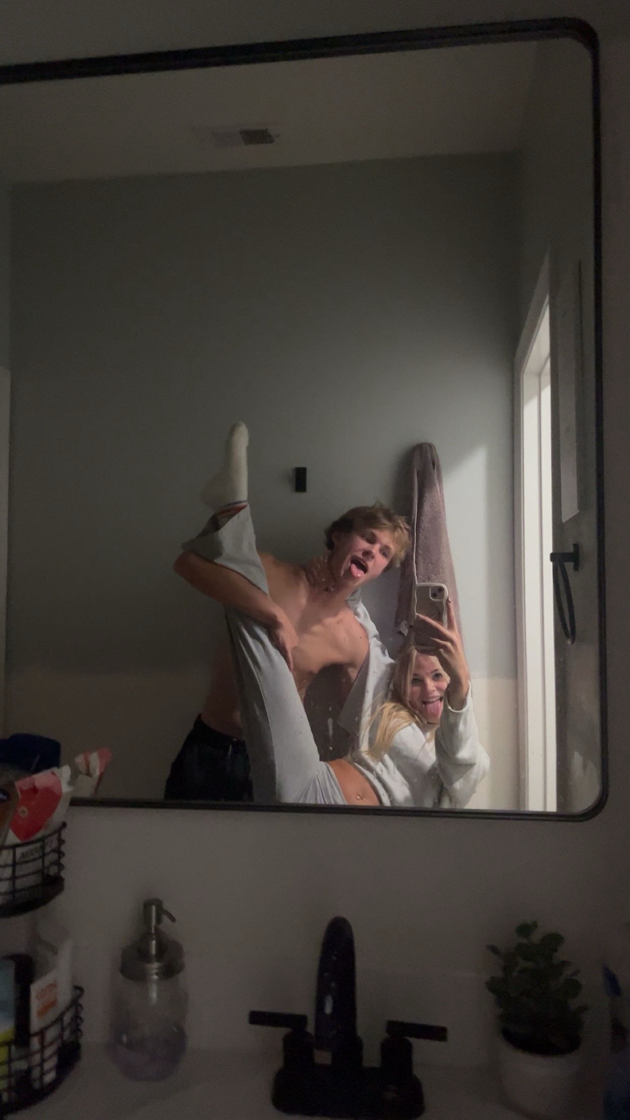 @💋