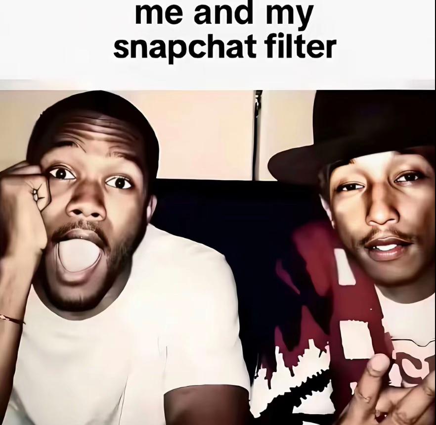 @𝐿𝑅🥂🌺