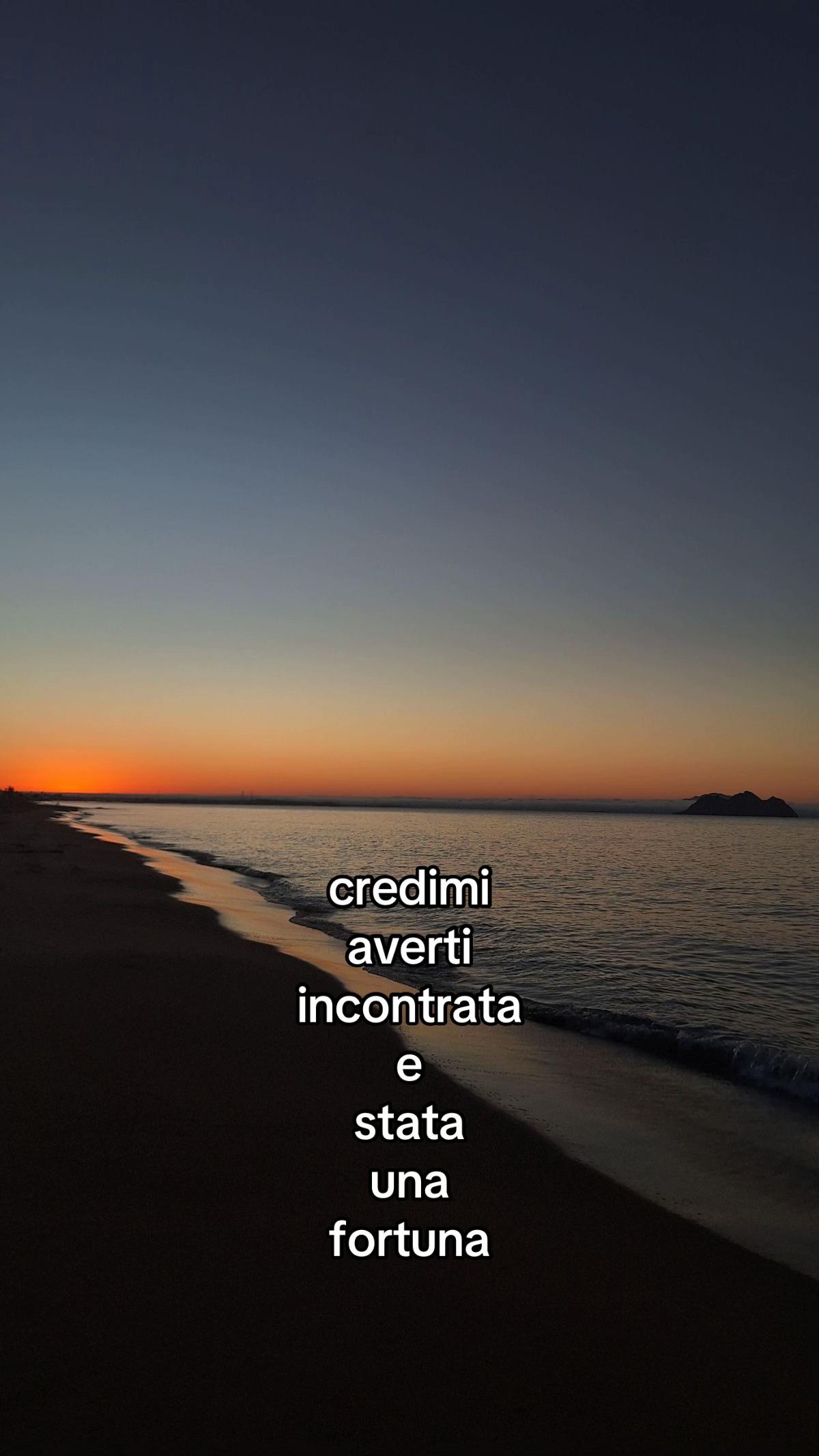 @🫨