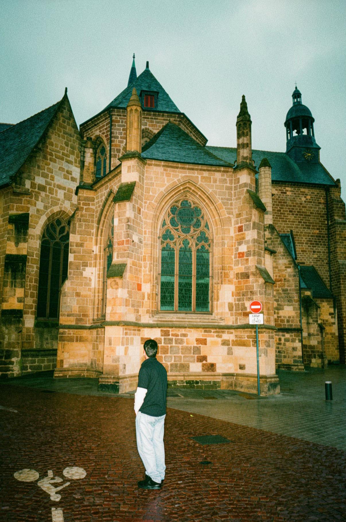 @Harsh_🇫🇷🦅