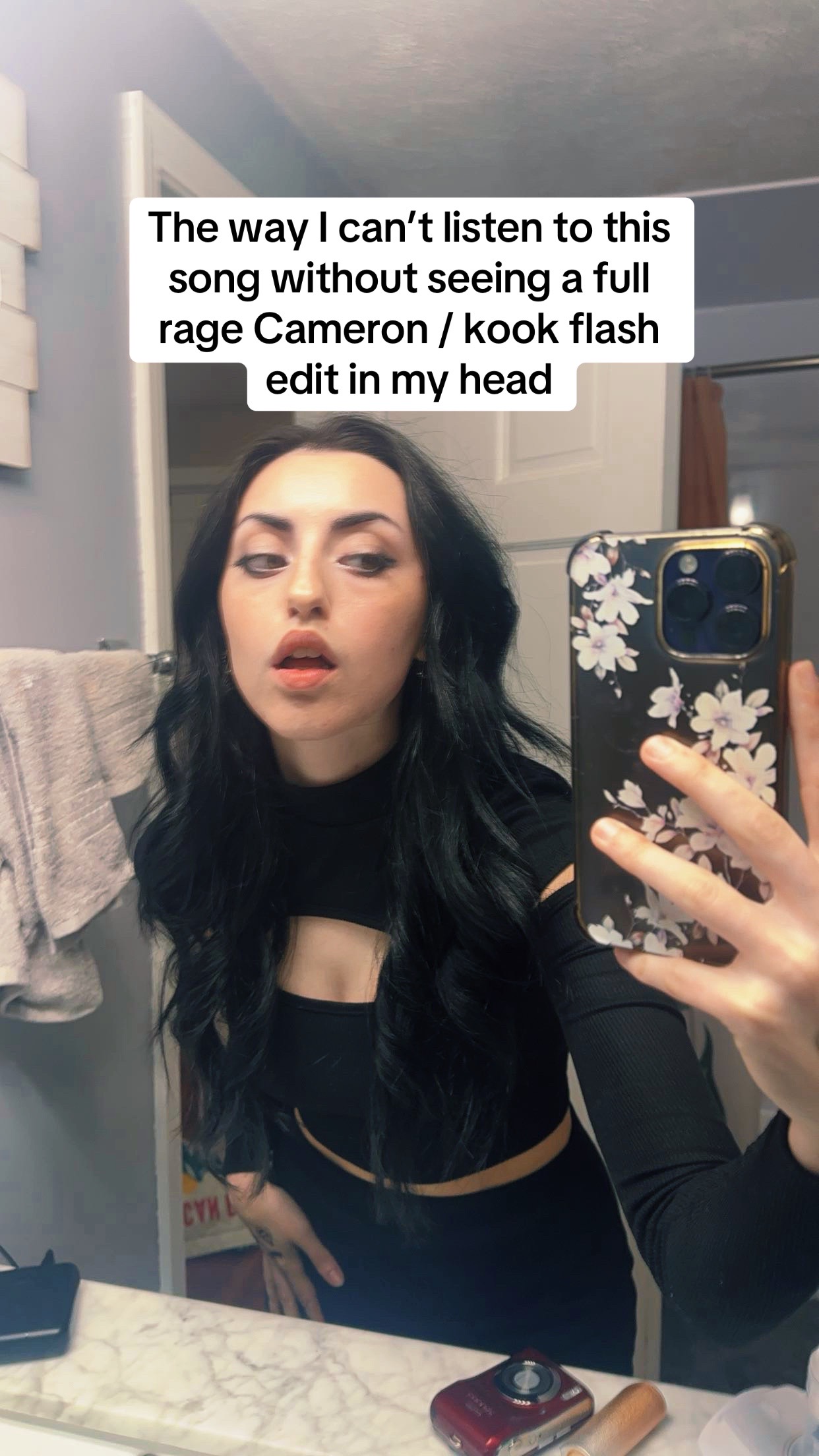 @NICOLE LAROCK