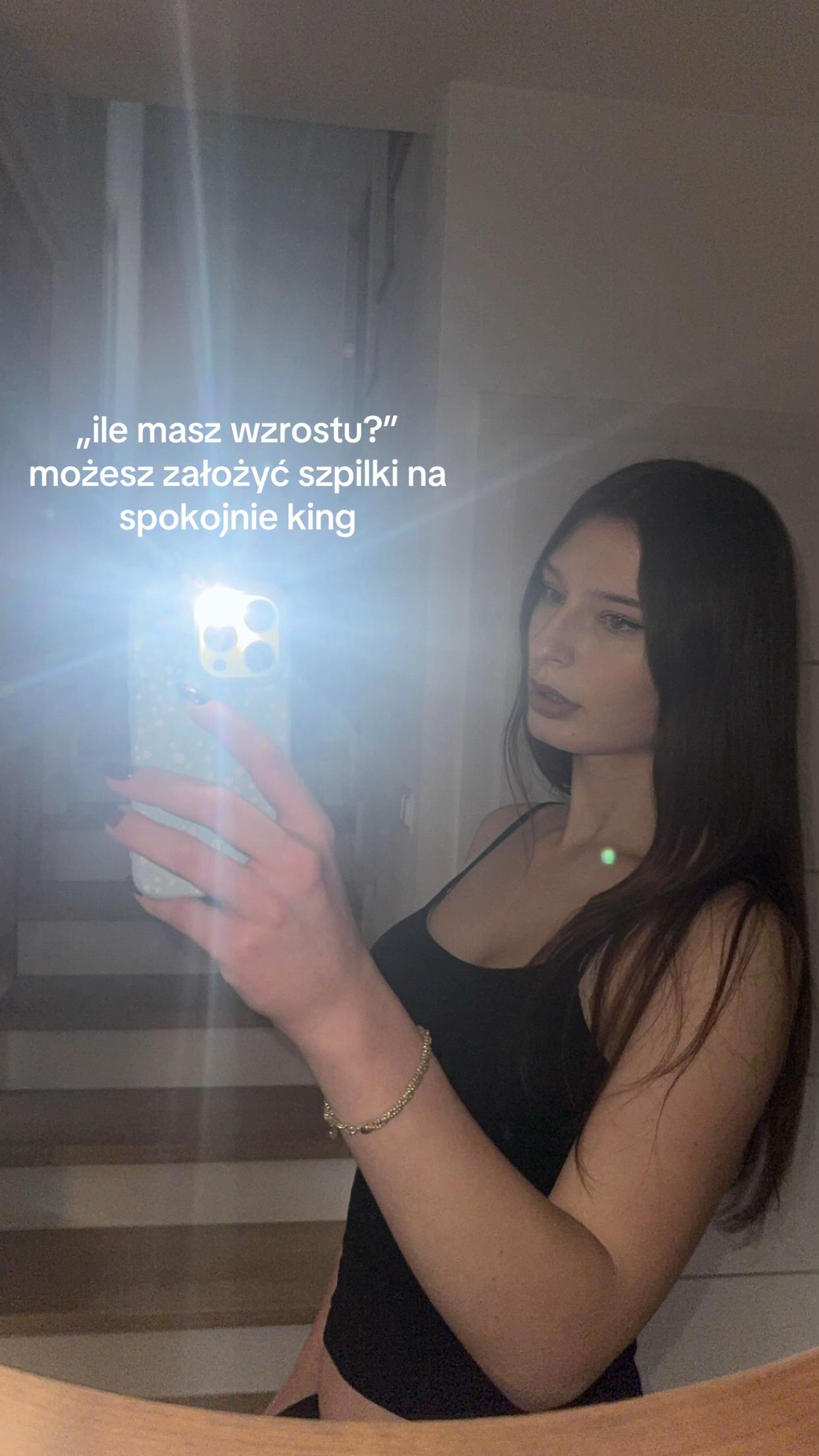 @kkk