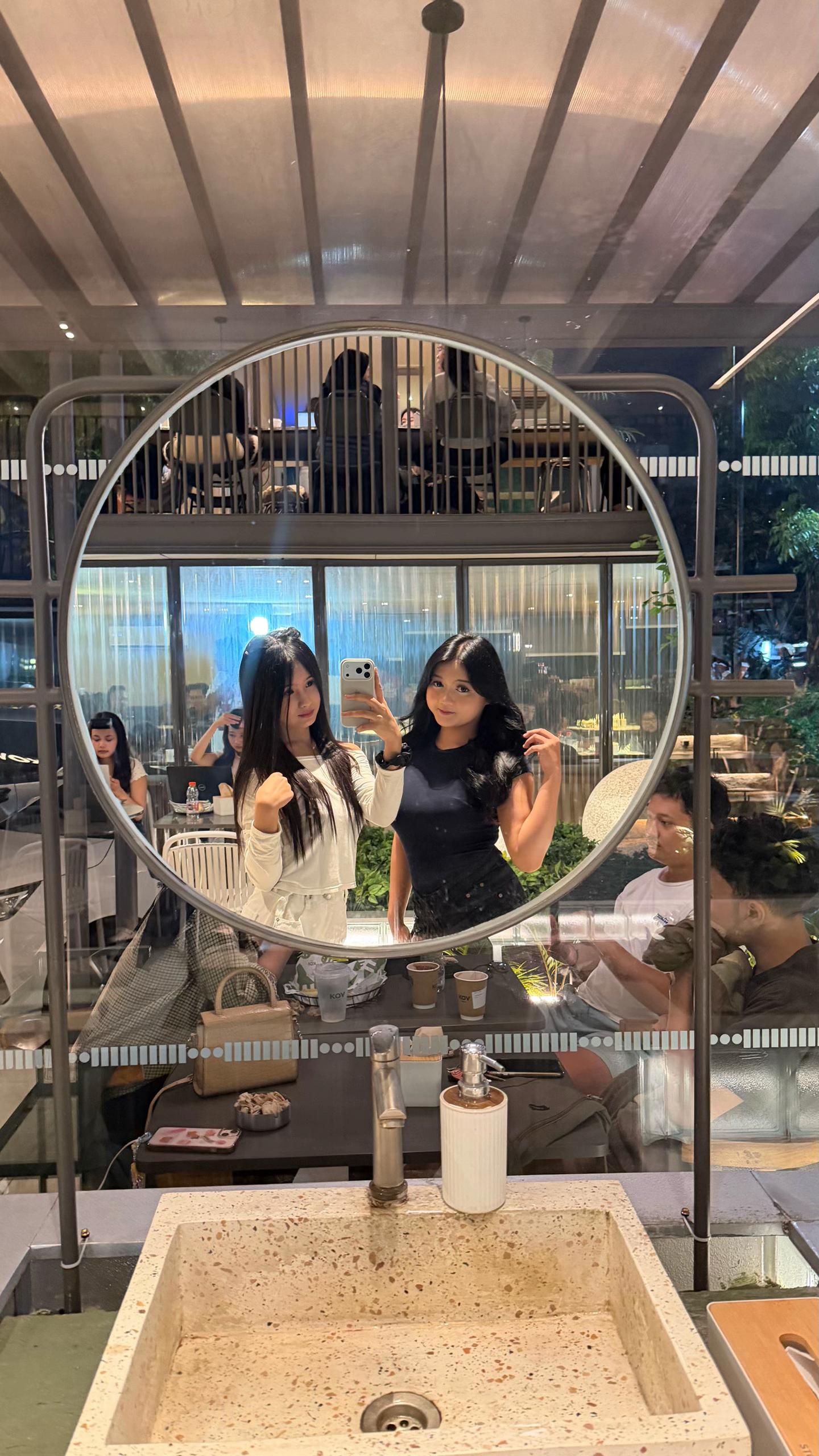 @zqya