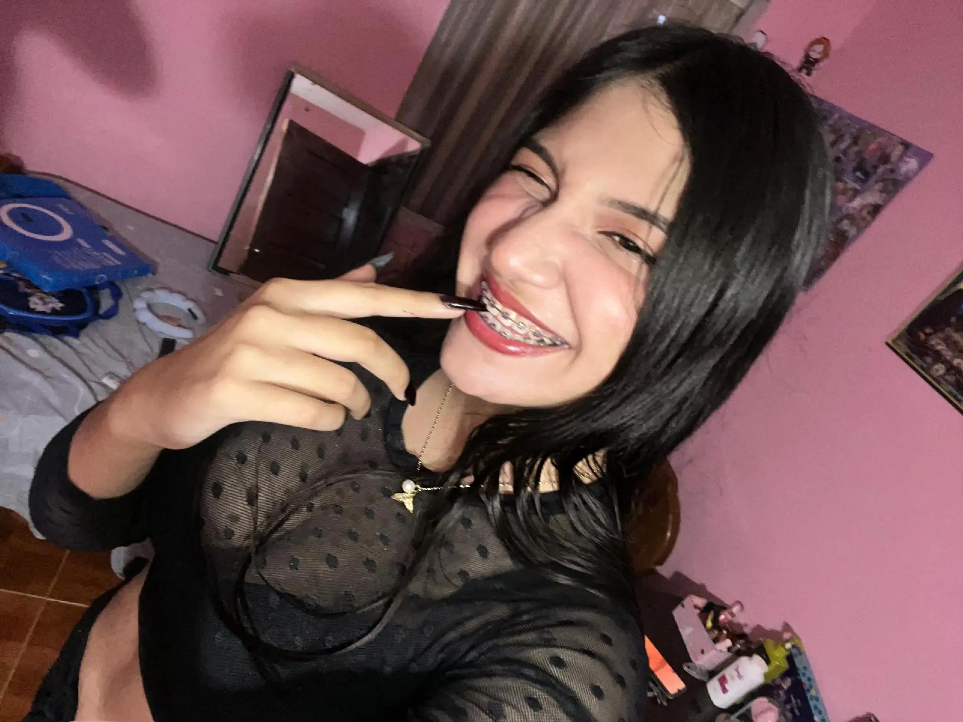 @Roxi🦇