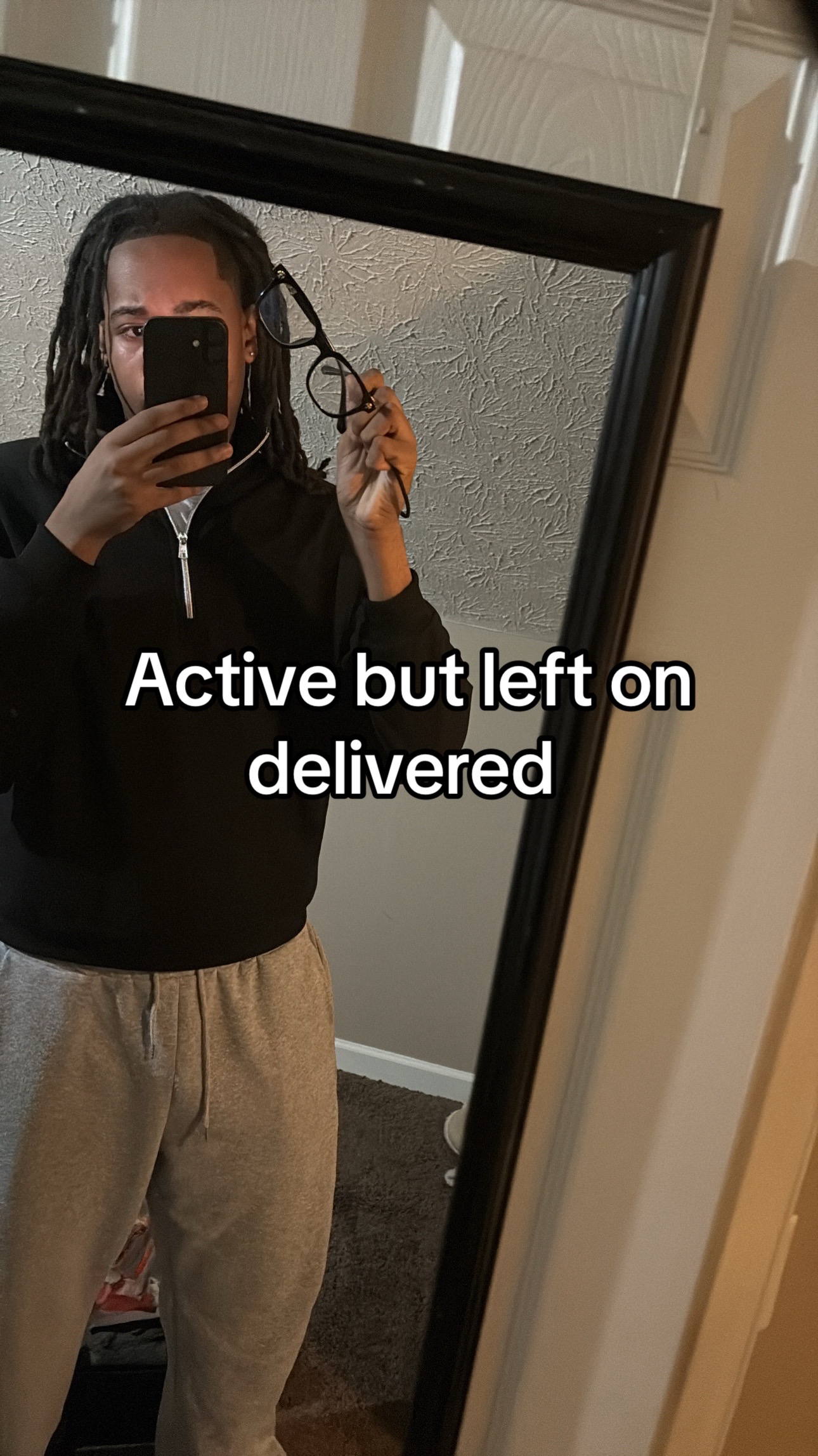 @️