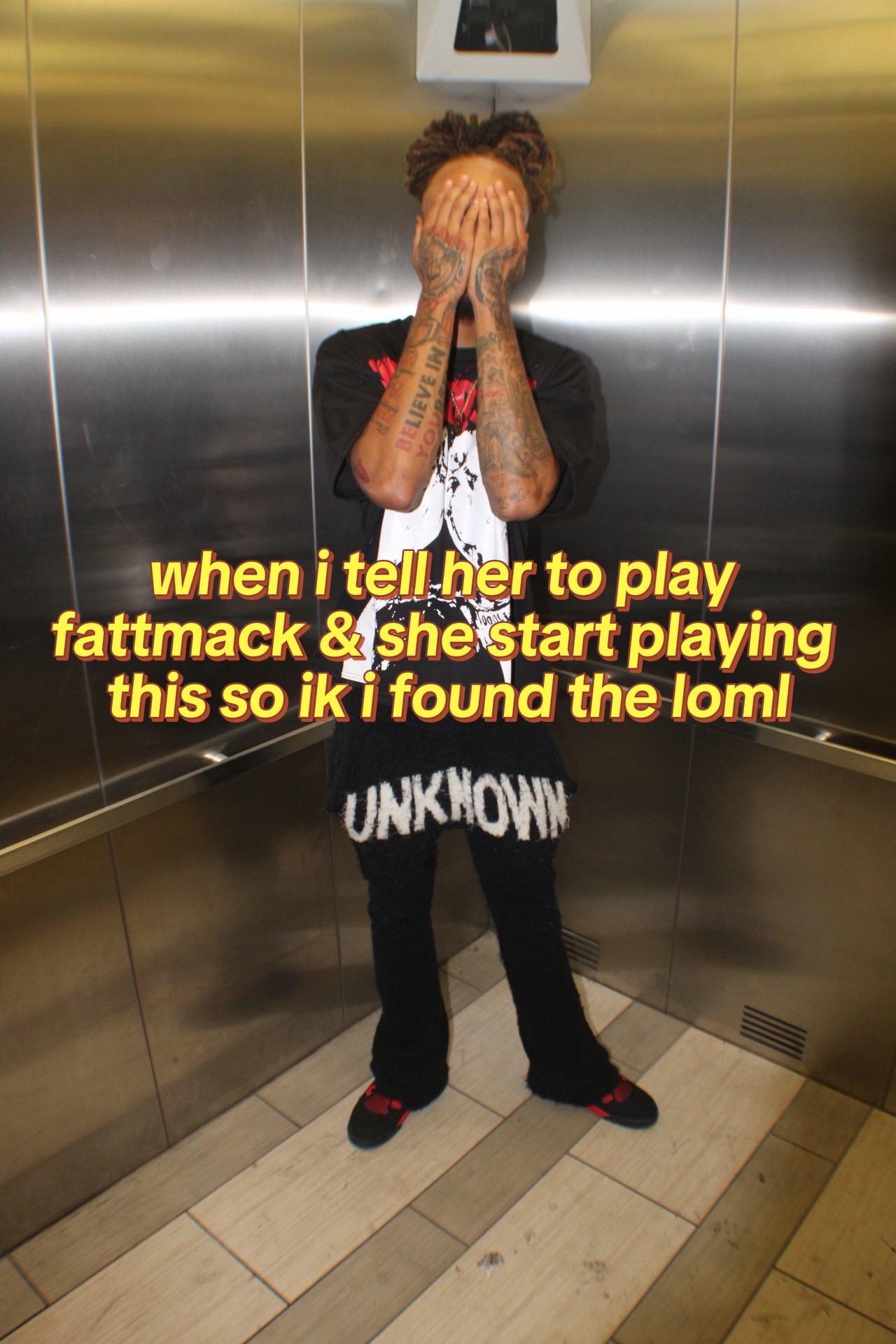@⃟